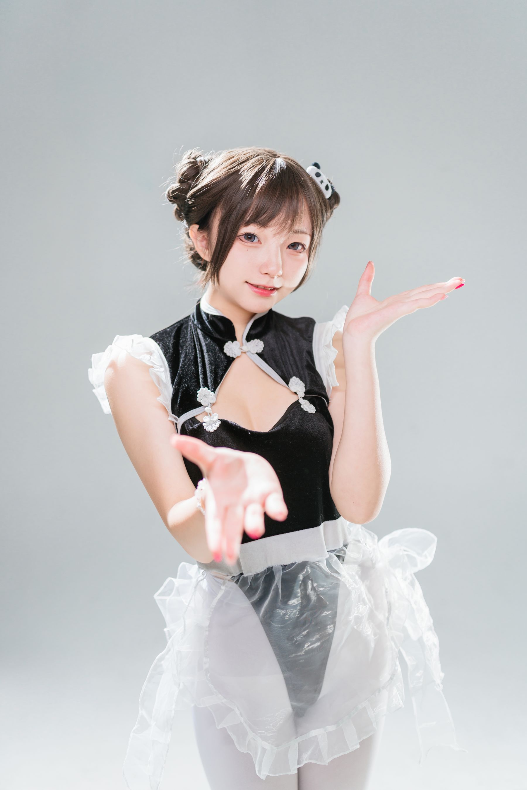 [福利COS] 花铃 - 小熊猫女仆