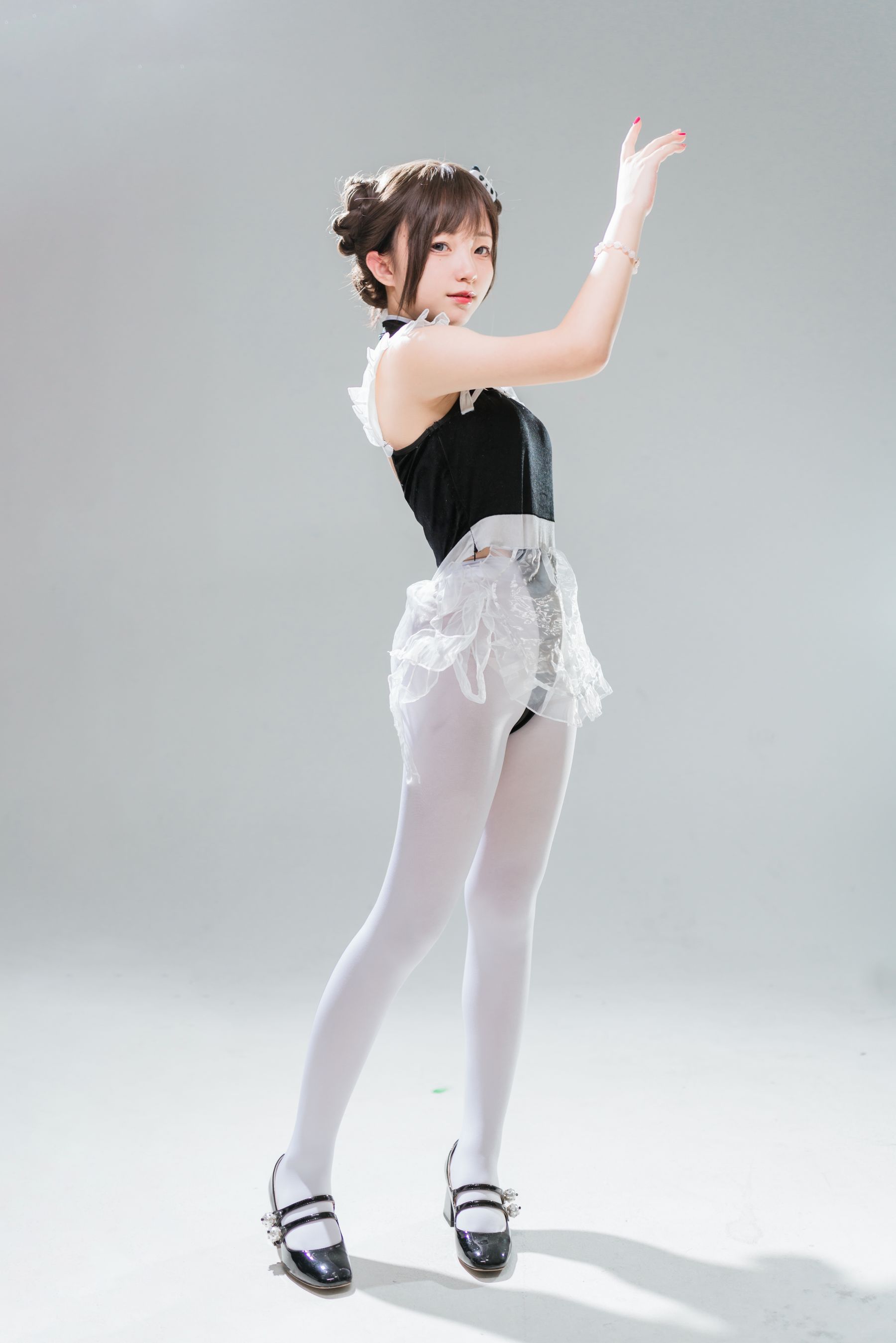 [福利COS] 花铃 - 小熊猫女仆