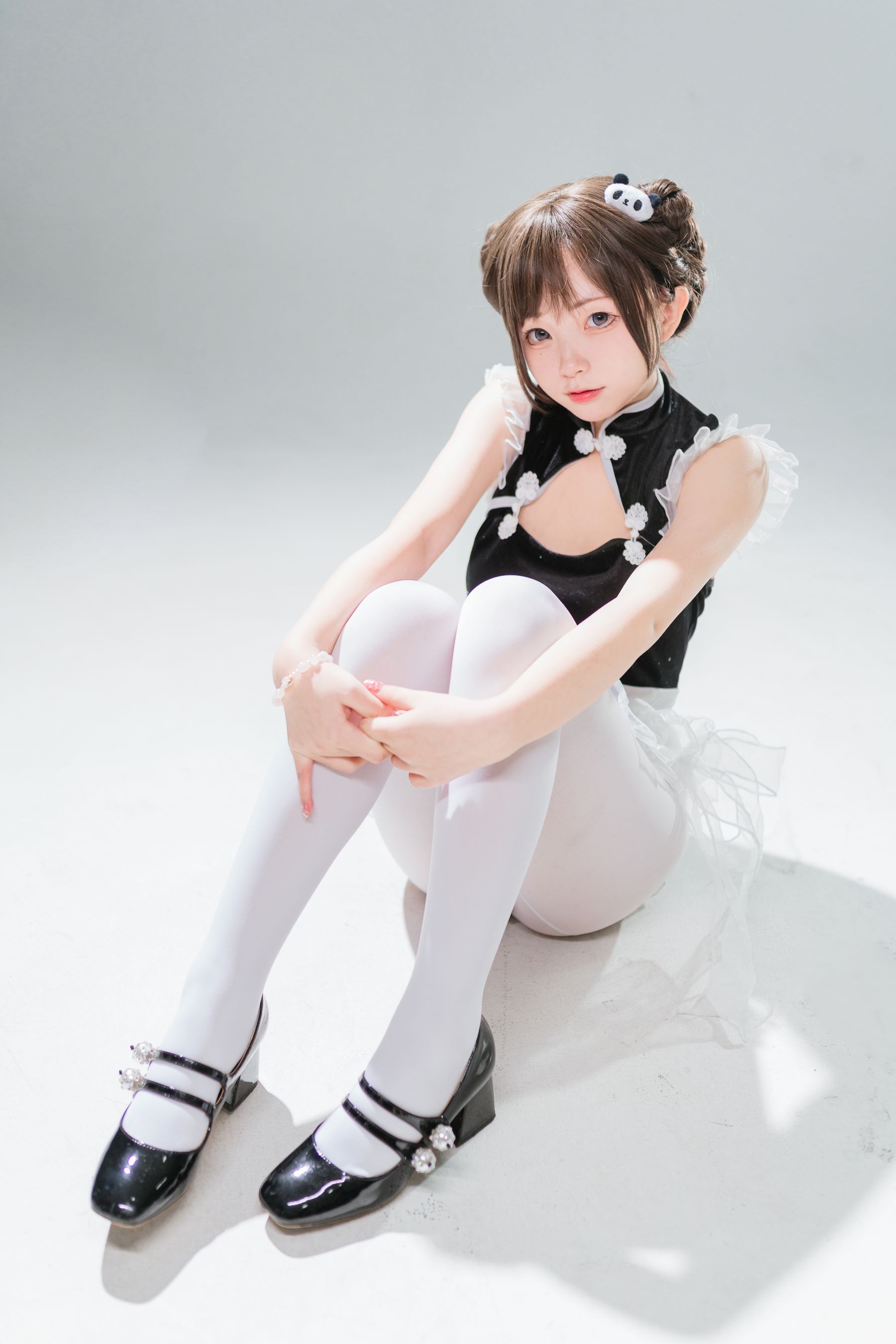 [福利COS] 花铃 - 小熊猫女仆