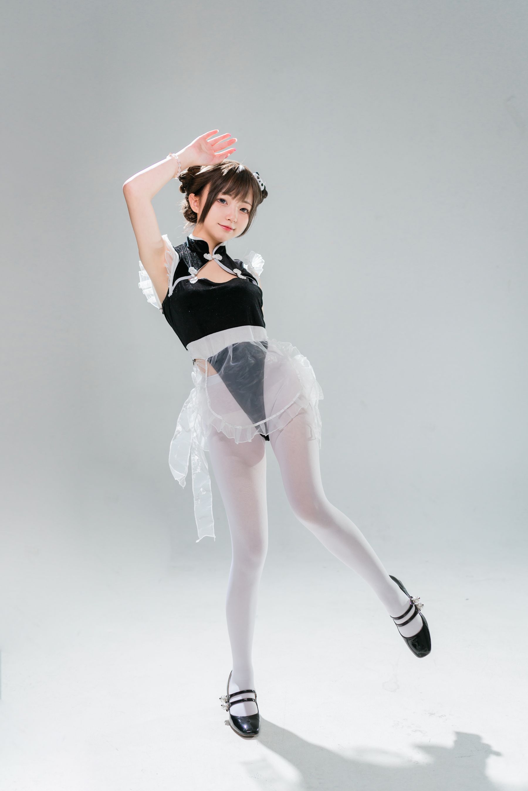 [福利COS] 花铃 - 小熊猫女仆