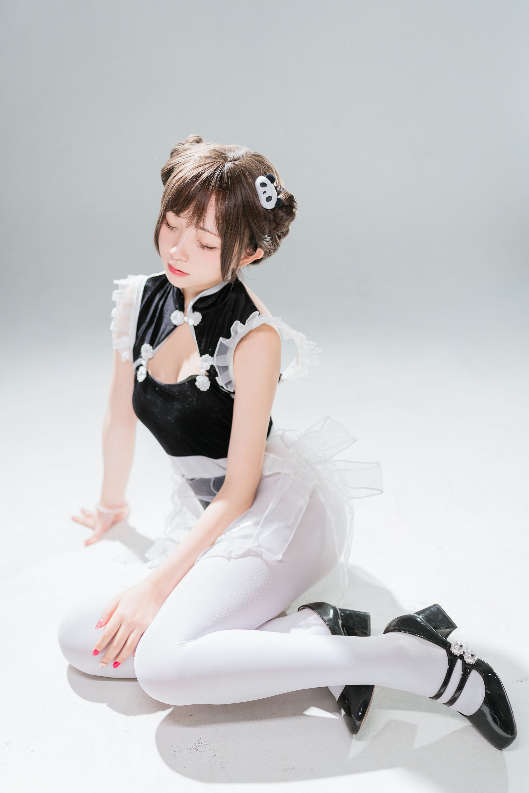 [福利COS] 花铃 - 小熊猫女仆