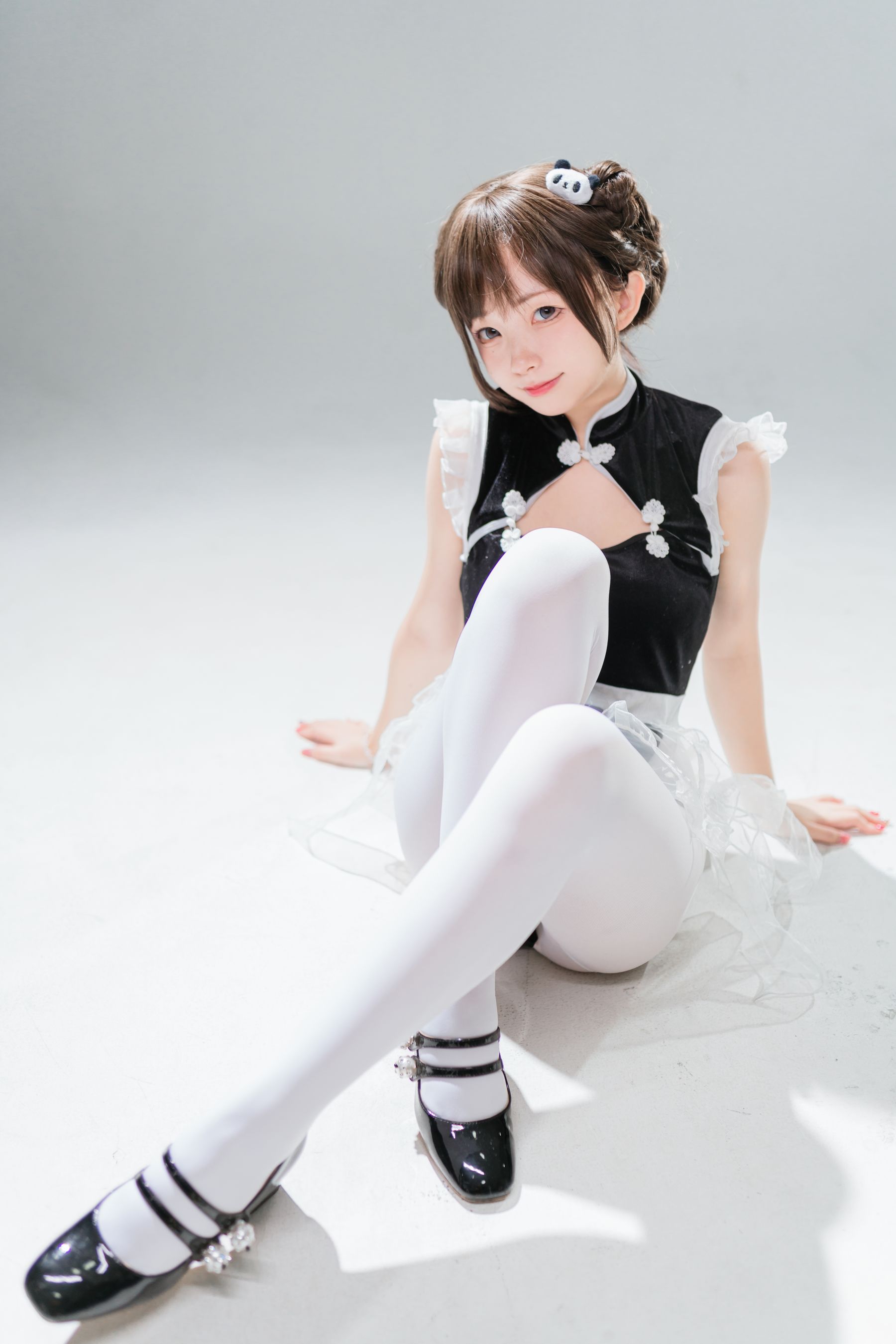 [福利COS] 花铃 - 小熊猫女仆
