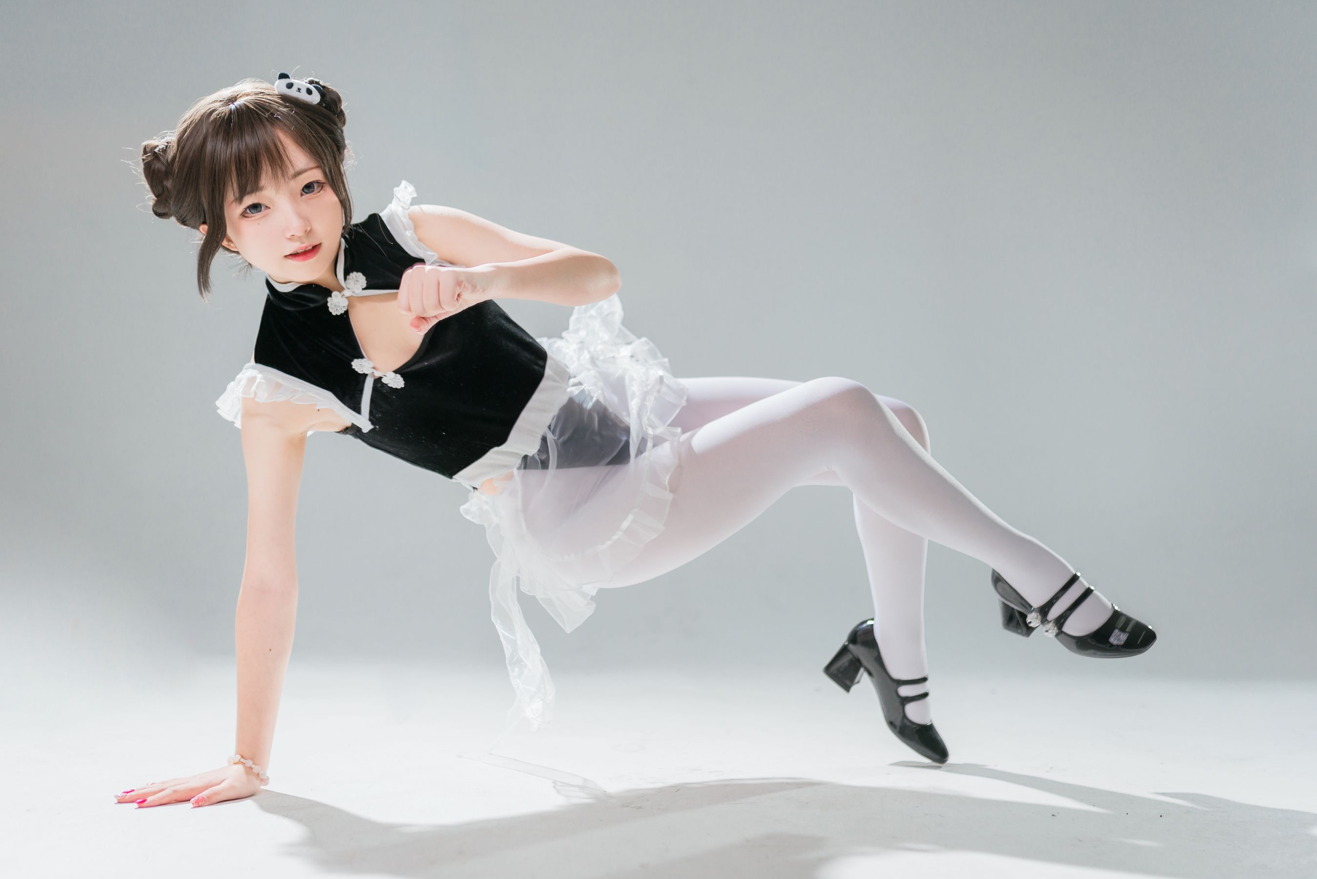 [福利COS] 花铃 - 小熊猫女仆