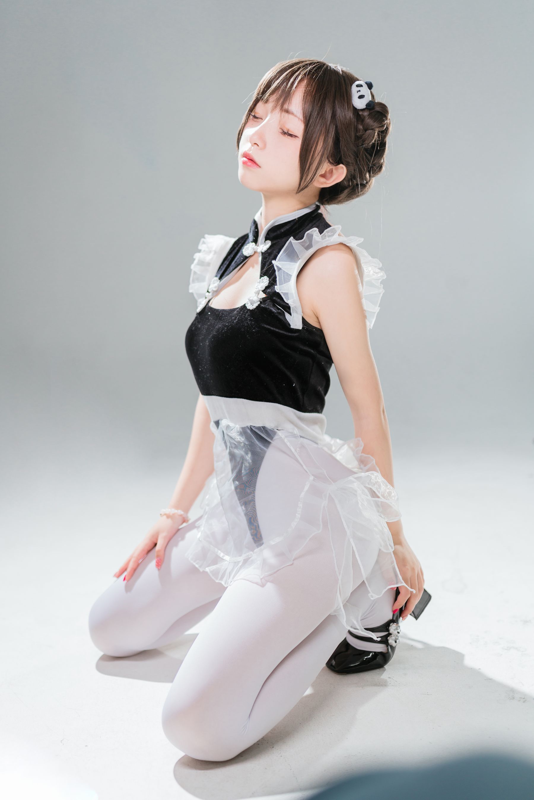 [福利COS] 花铃 - 小熊猫女仆