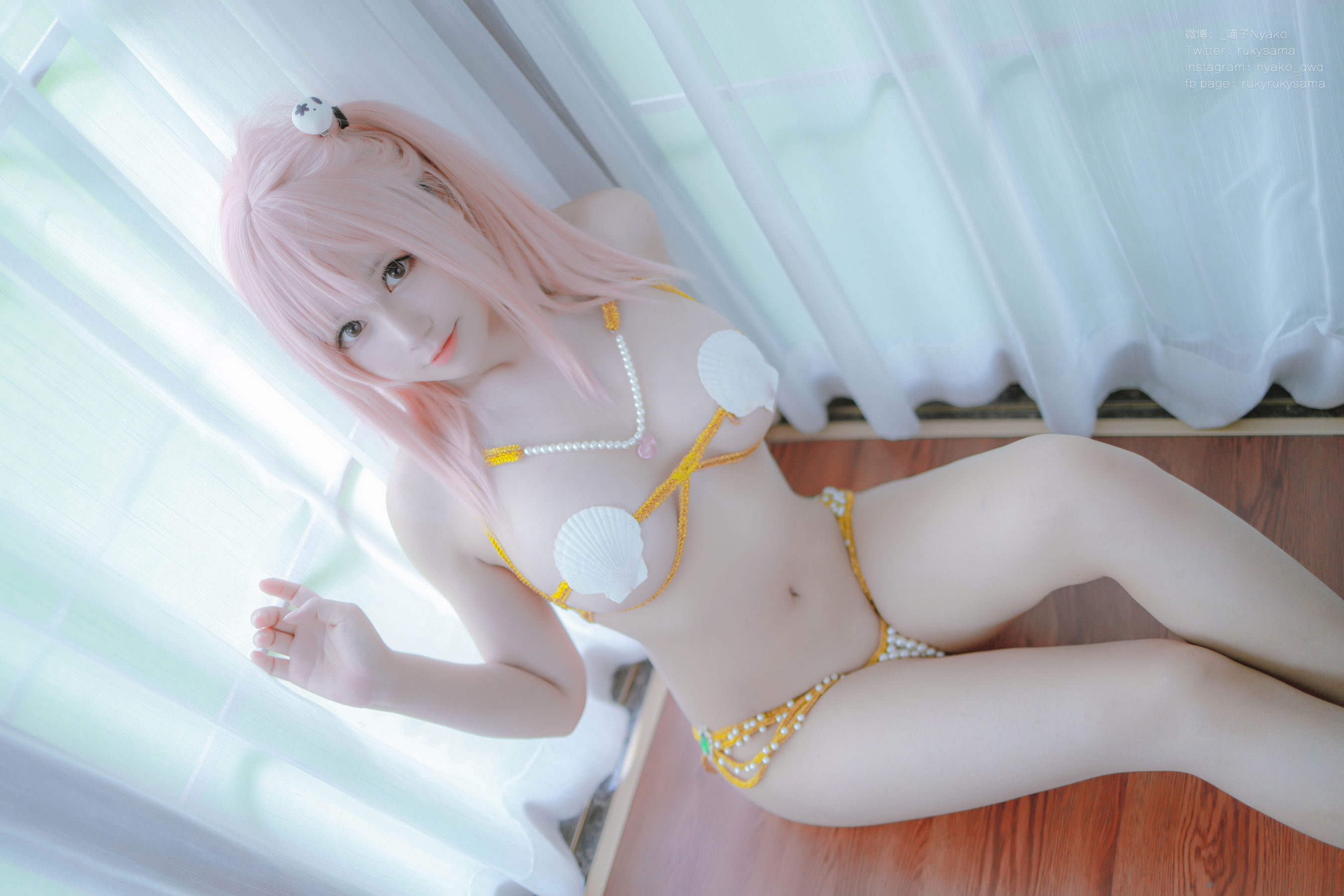 [福利COS] 萌妹子Nyako喵子 - DOAほのか 贝壳