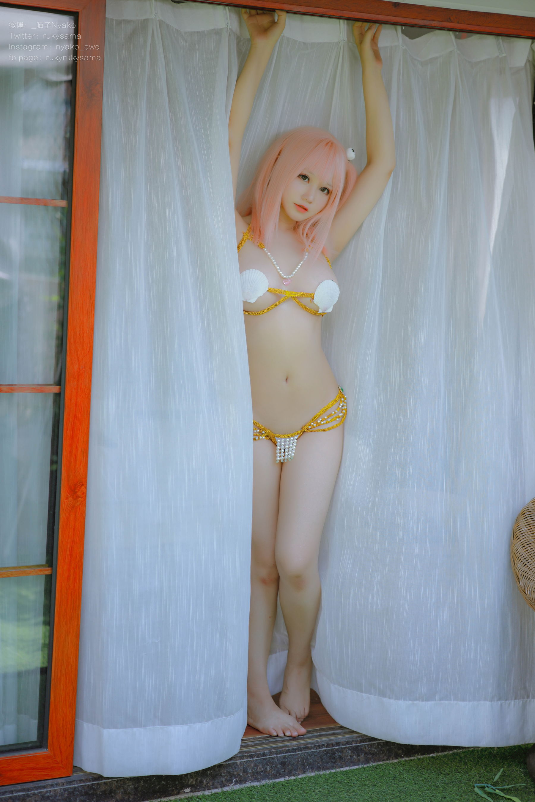 [福利COS] 萌妹子Nyako喵子 - DOAほのか 贝壳