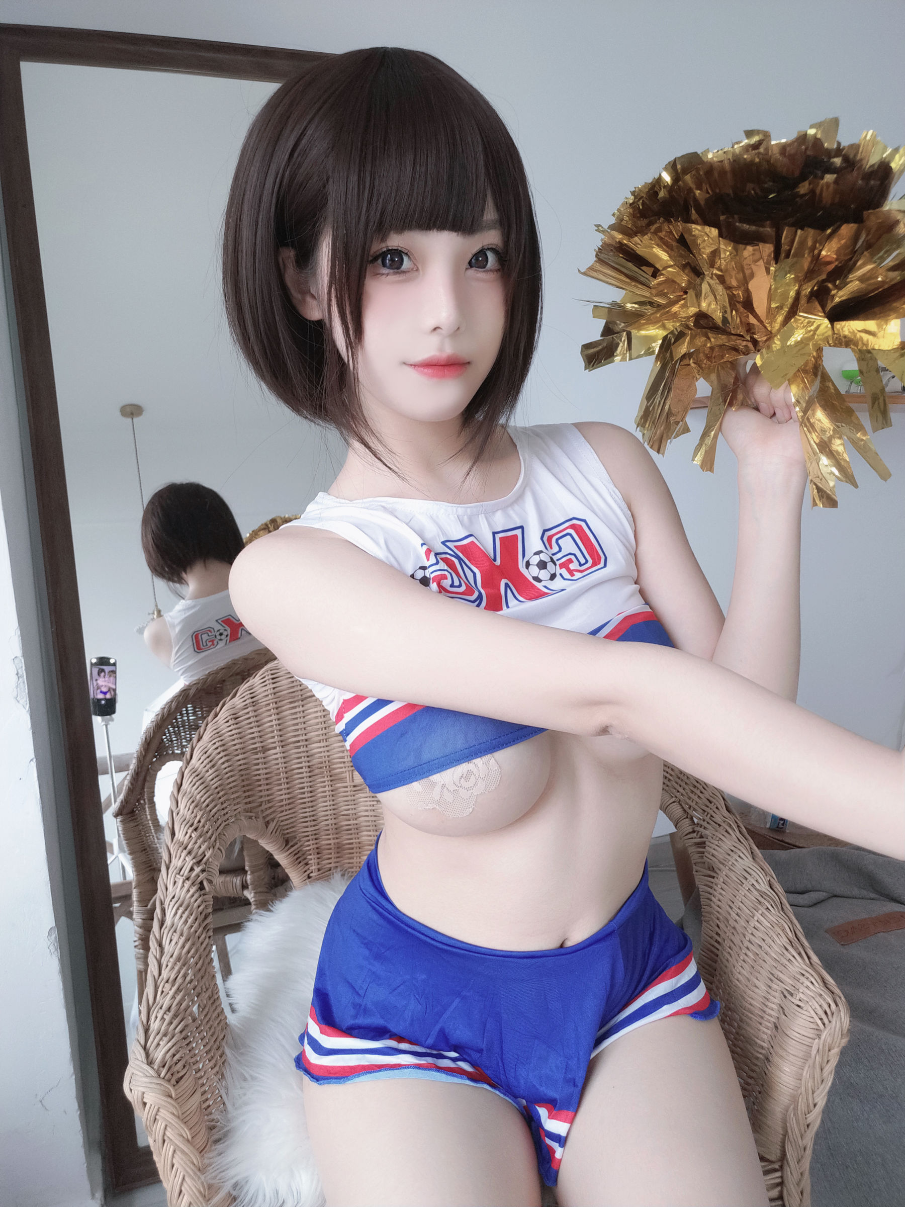 [福利COS] 萌系小姐姐蜜汁猫裘 - 足球宝贝