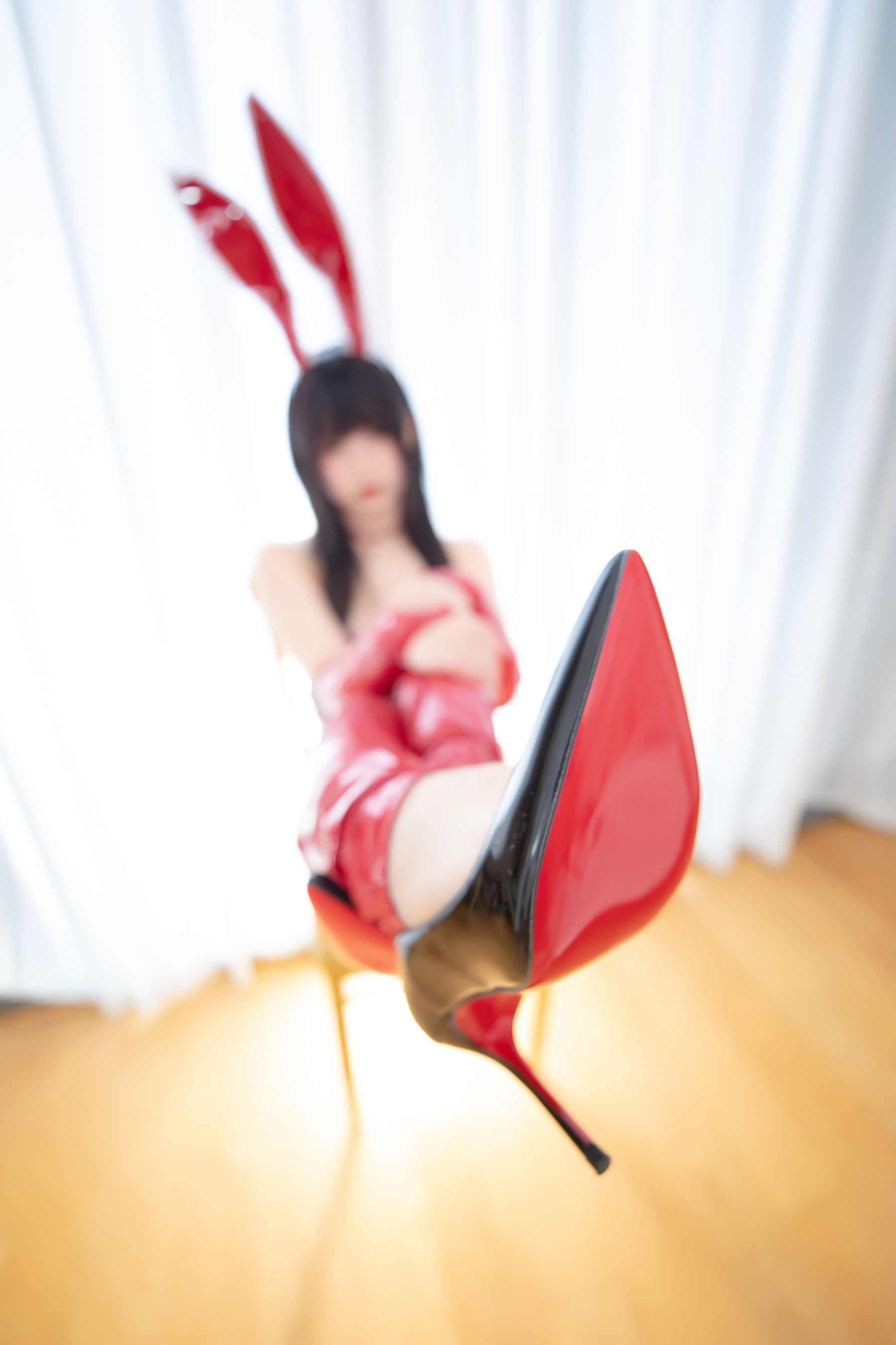 [福利COS] 萝莉神楽板真冬 之红兔迎春