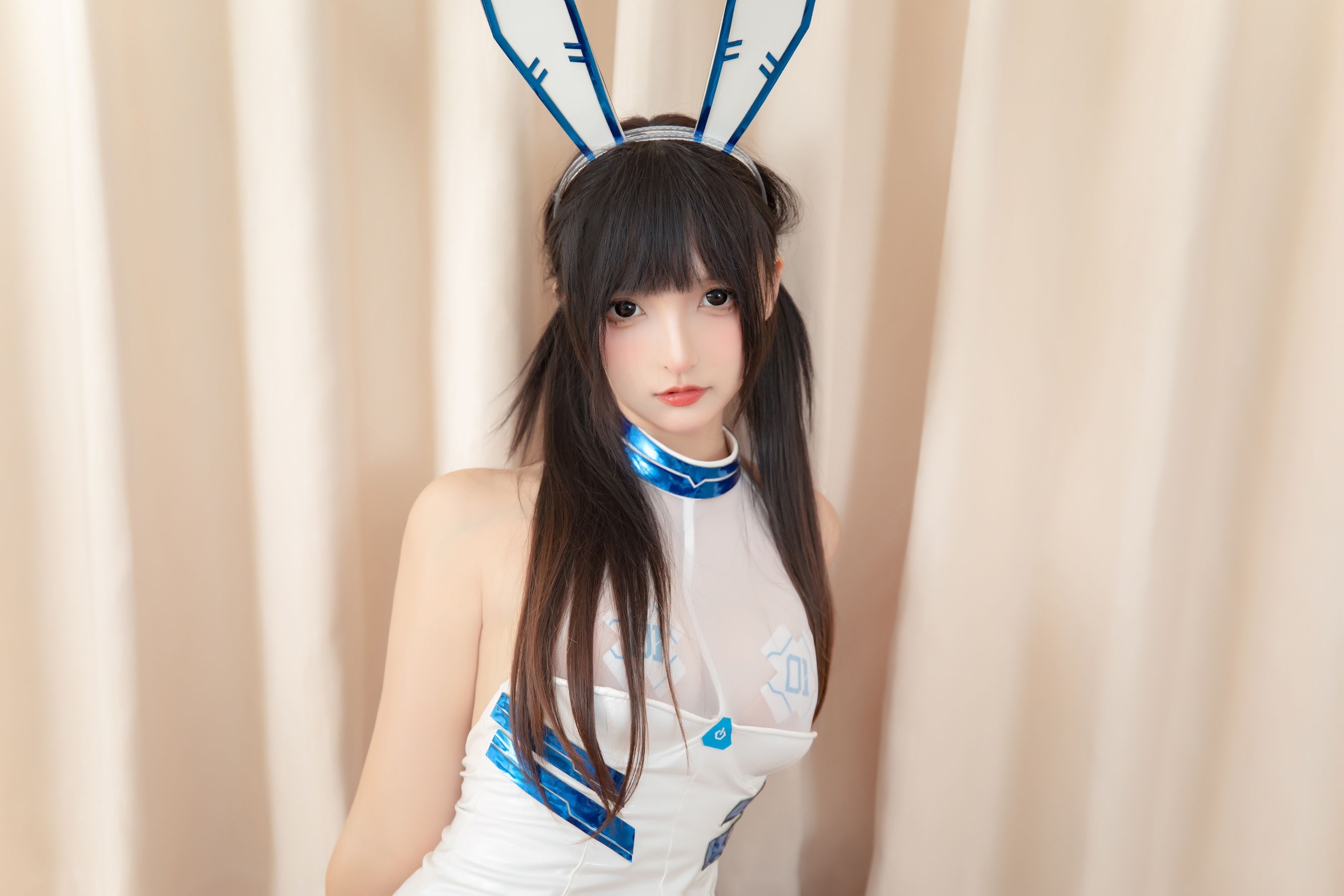[福利COS] 萝莉神楽板真冬 之赛博战兔