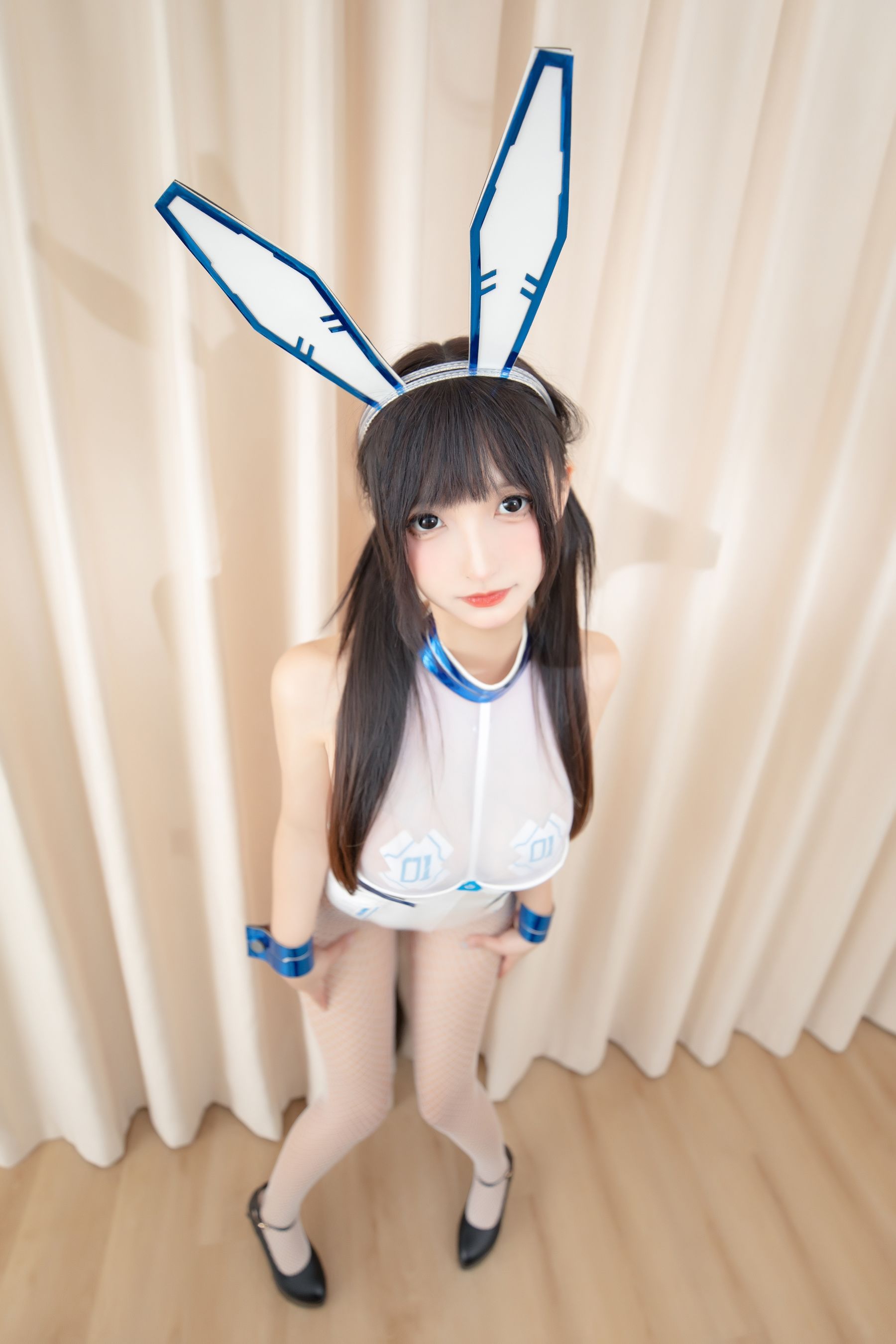 [福利COS] 萝莉神楽板真冬 之赛博战兔