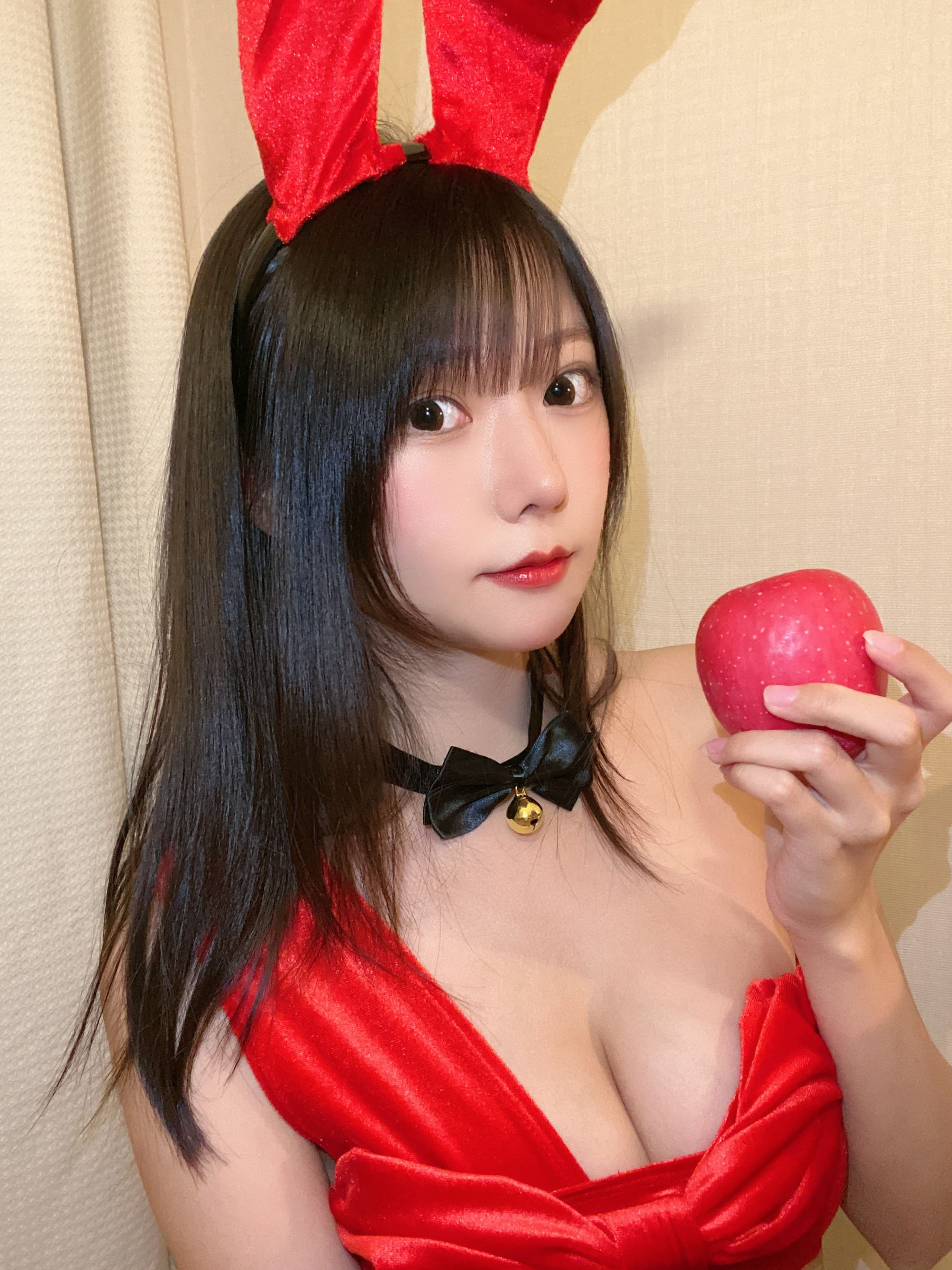 [福利COS] 香草喵露露写真 - 红色丝带