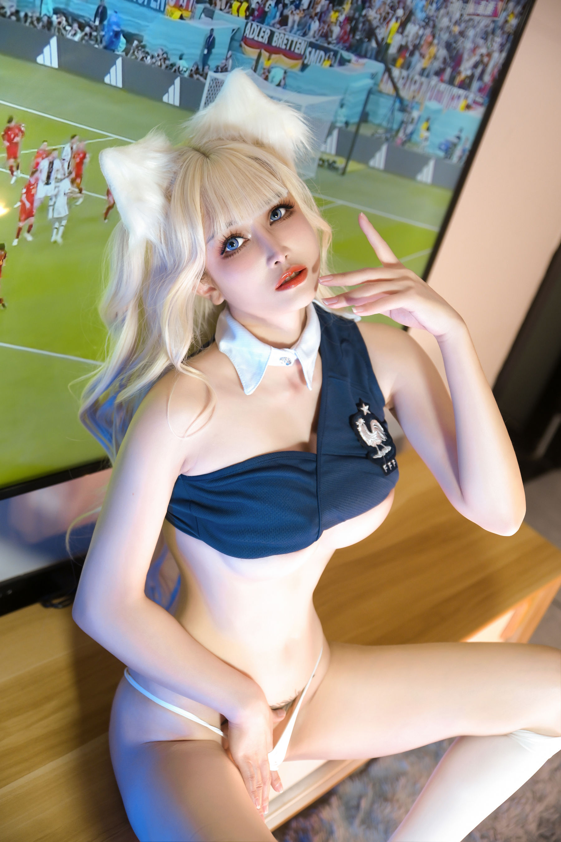 [福利COS] 鹿八岁 - 足球少女