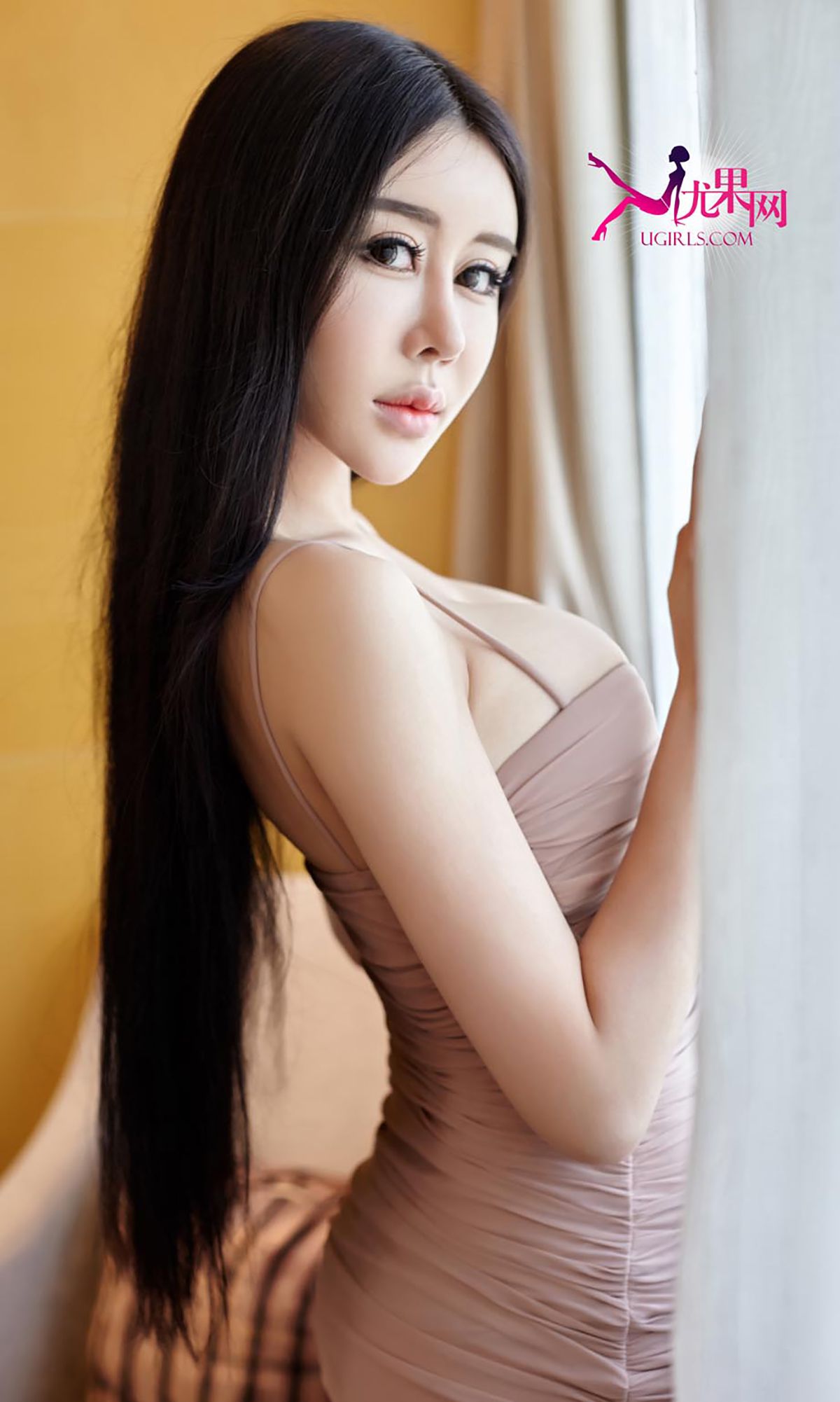 雪儿《美目流盼 轻灵动人》 [爱尤物Ugirls] No.107