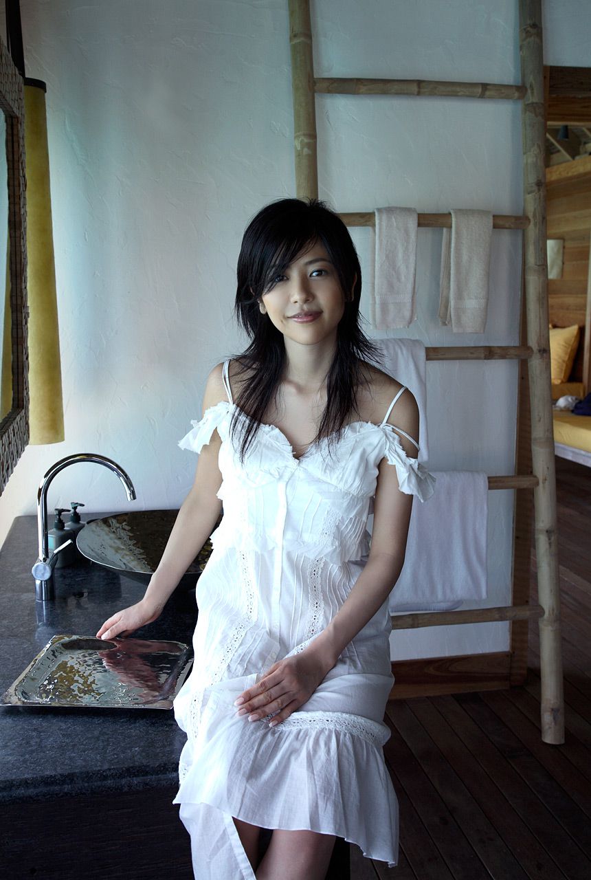 白石美帆《Heaven s Door》 [Image.tv]