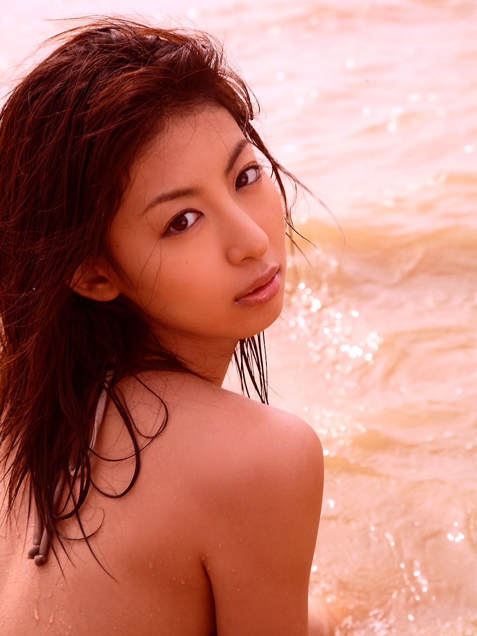 大久保麻梨子《水ノ国カラ……》 [Image.tv]