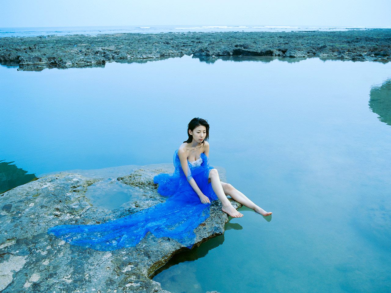 大久保麻梨子《水ノ国カラ……》 [Image.tv]
