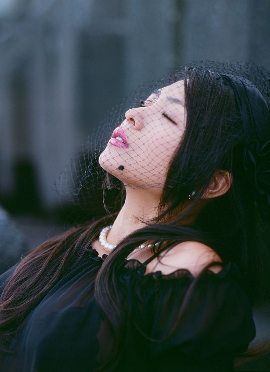 川村ゆきえ/川村雪绘 《Black Lady》 [Image.tv]
