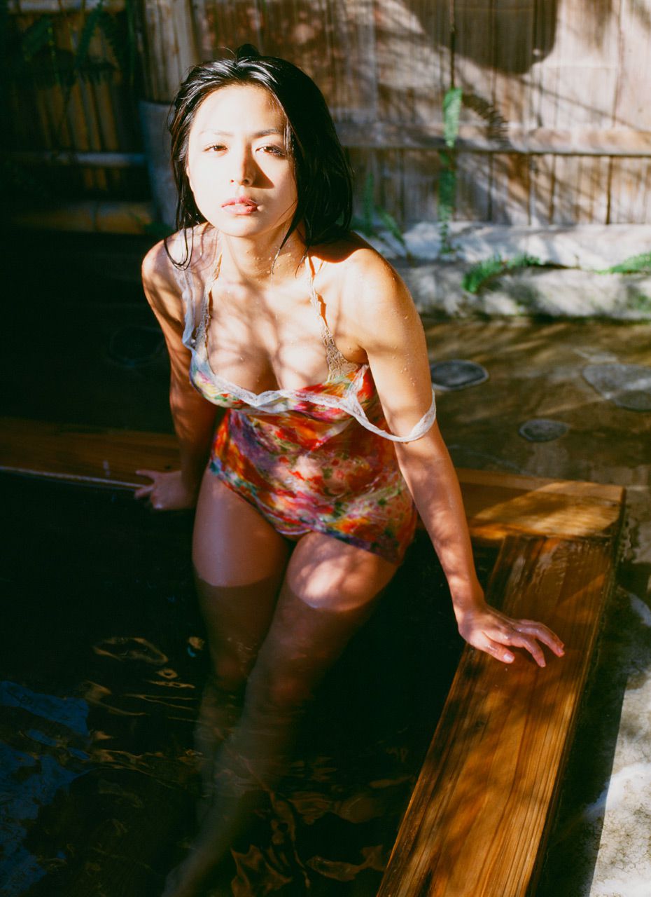川村ゆきえ/川村雪绘 《Black Lady》 [Image.tv]