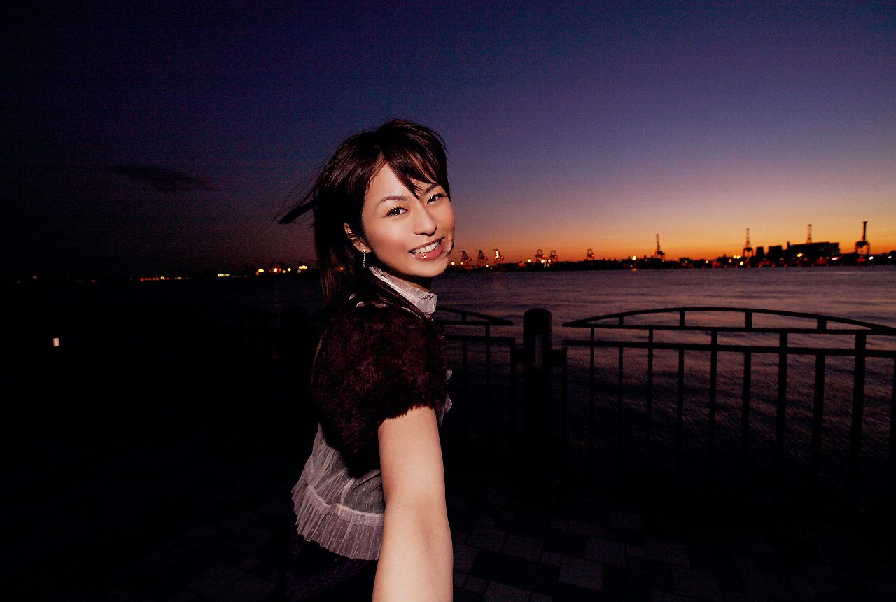 井川絵美 Emi Igawa 《Night out》 [Image.tv]