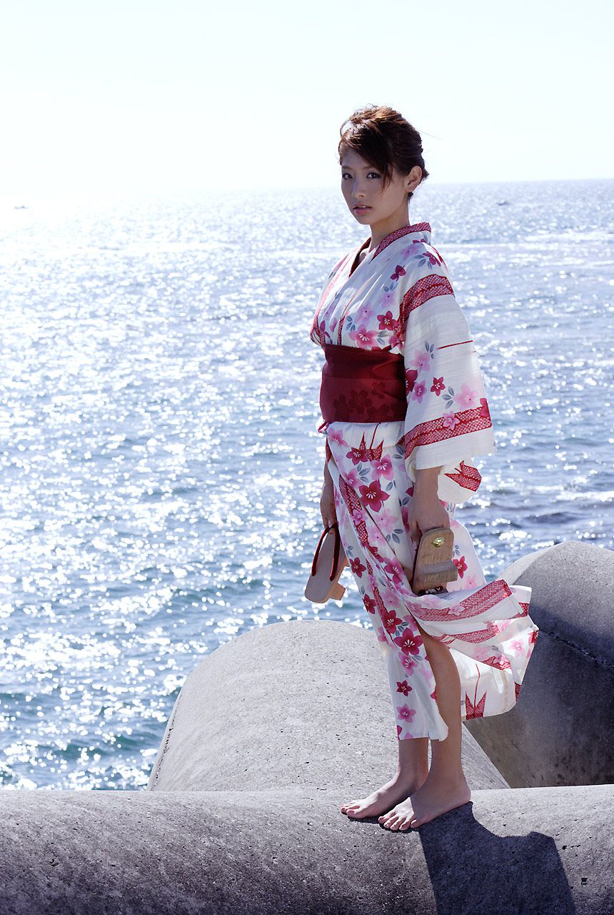 堀田ゆい夏/堀田由夏《Midsummer Goddess》 [Image.tv]