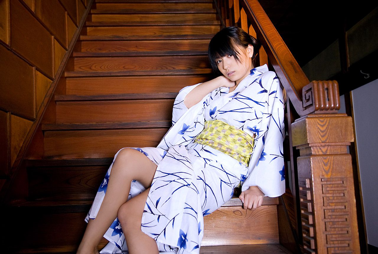 川村ゆきえ/川村由纪惠《stray woman 彷徨う魂》 [Image.tv]