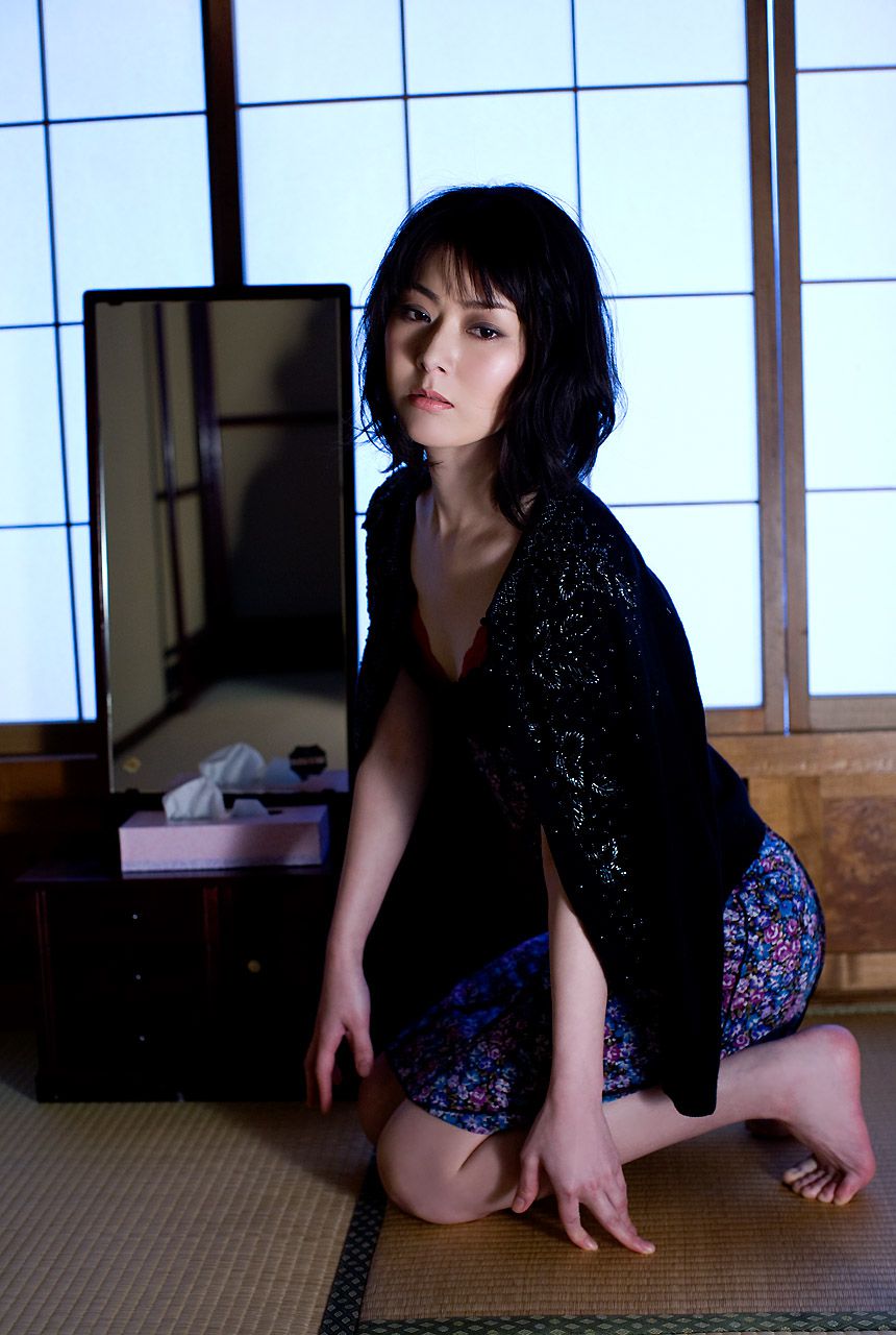 遠野凪子/遠野なぎこ《舞姬》 [Image.tv]