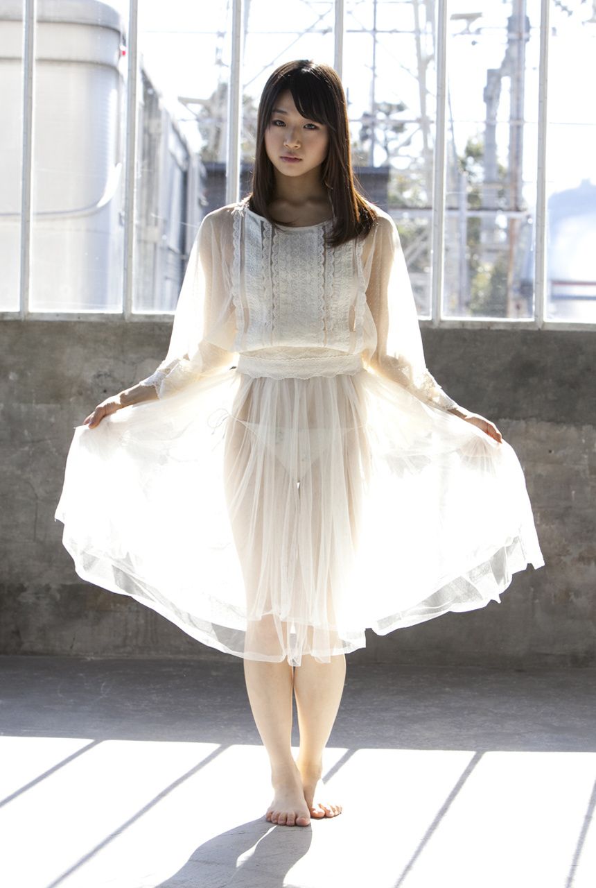 水月桃子《 Shocking Peach》 [Image.tv]