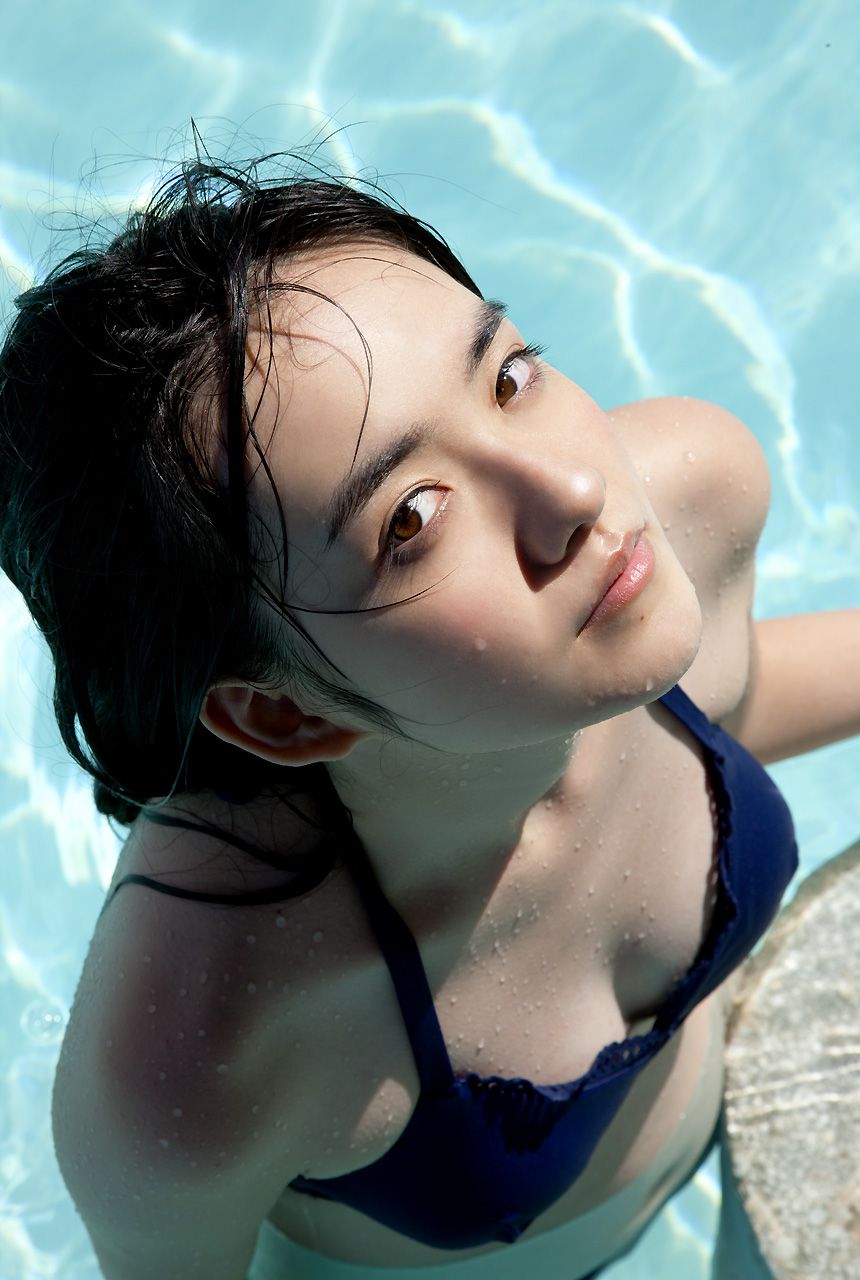 小島藤子《煌めく瞬間の中で》 [Image.tv]