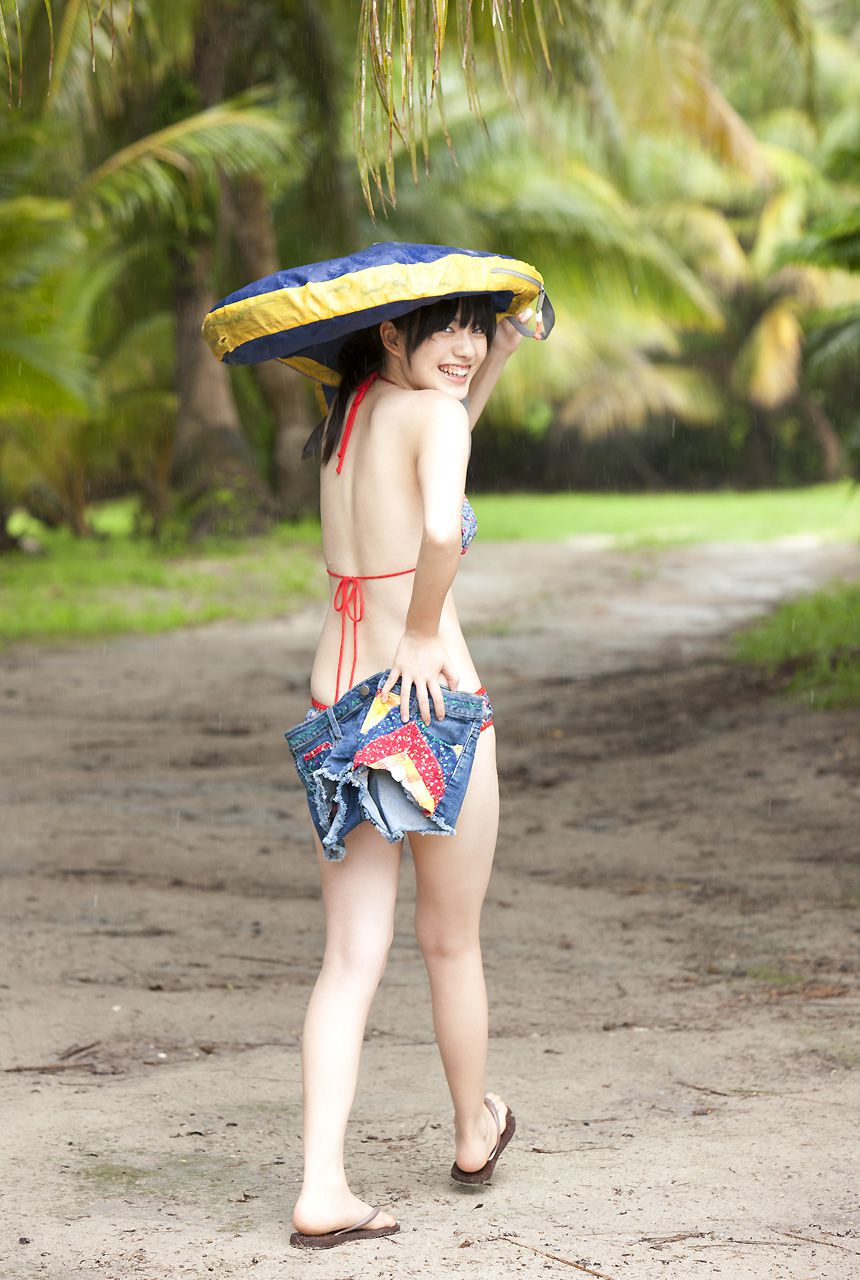 小島藤子《煌めく瞬間の中で》 [Image.tv]