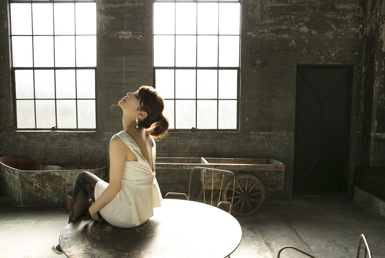 内山理名《笑顔の素》 [Image.tv]