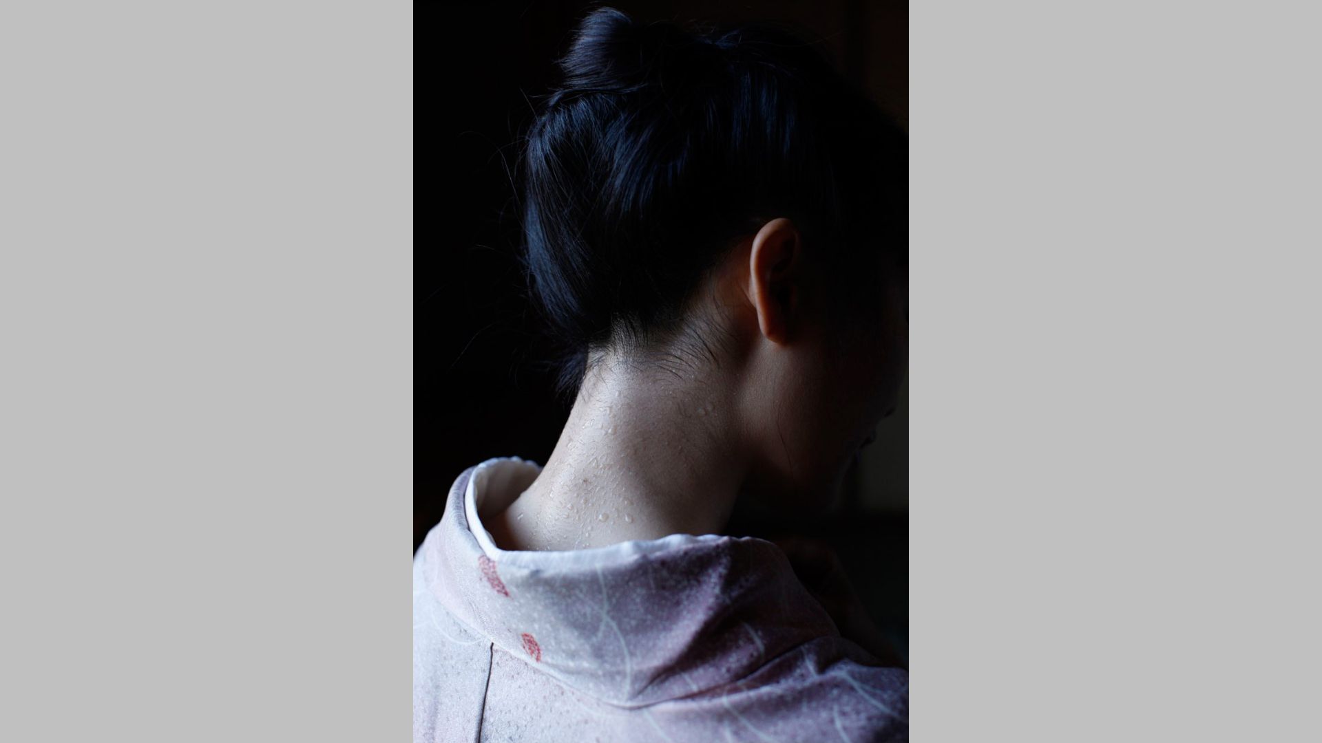 森下悠里《咲き誇る美しい花》 [Image.tv]