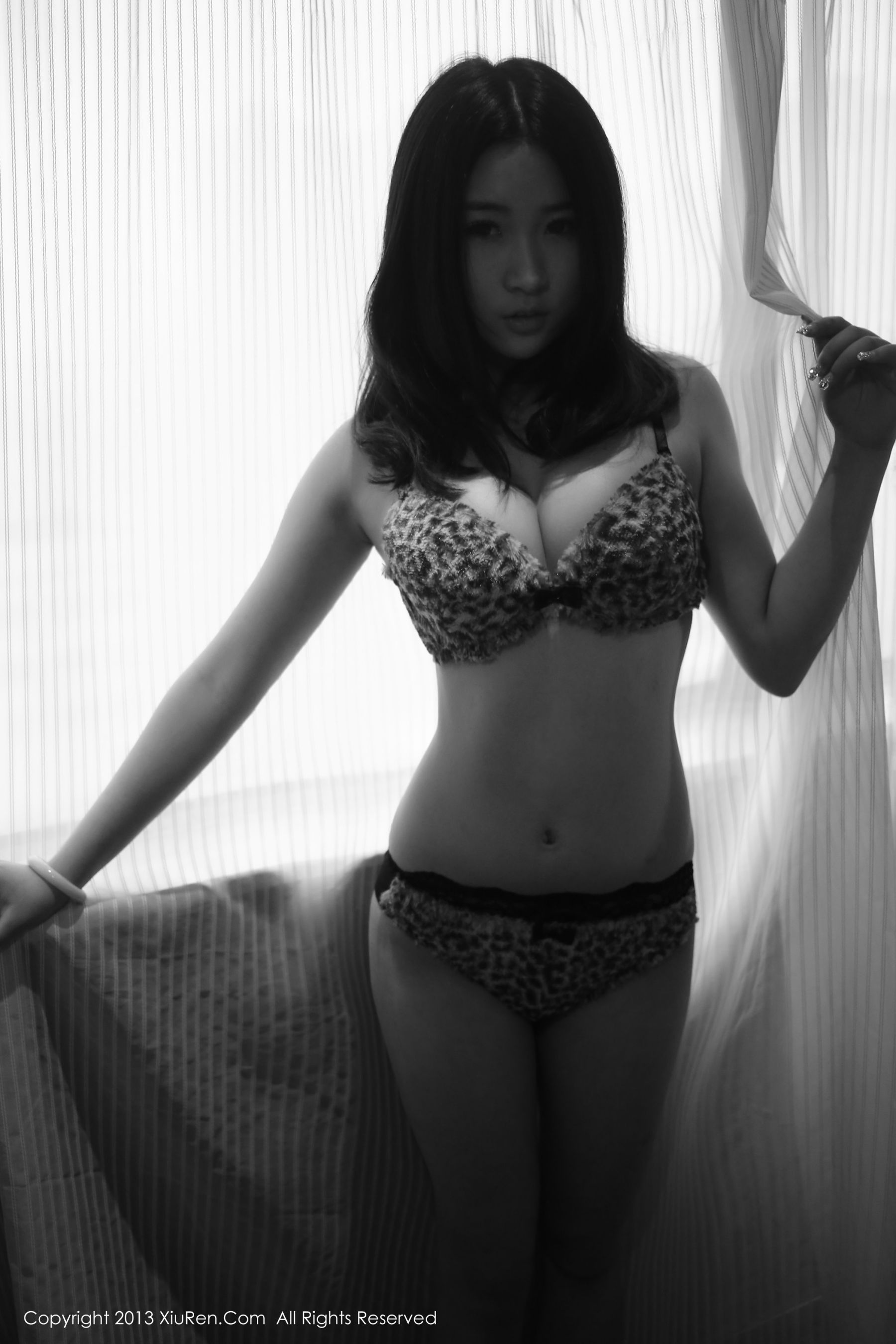 MOON嘉依 [秀人网XiuRen] No.017
