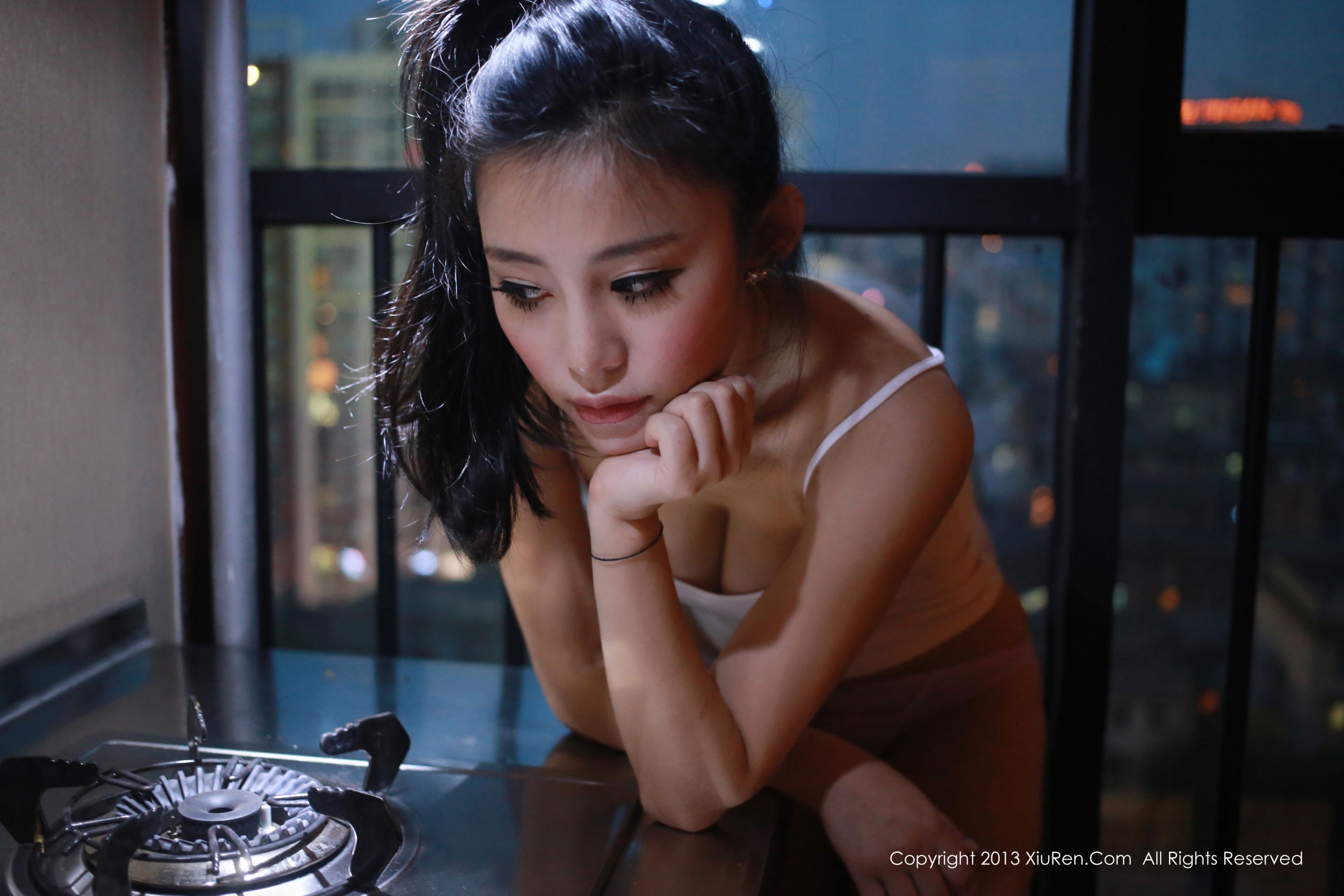 易欣viya《火辣狂野的妹子》 [秀人网XiuRen] No.027