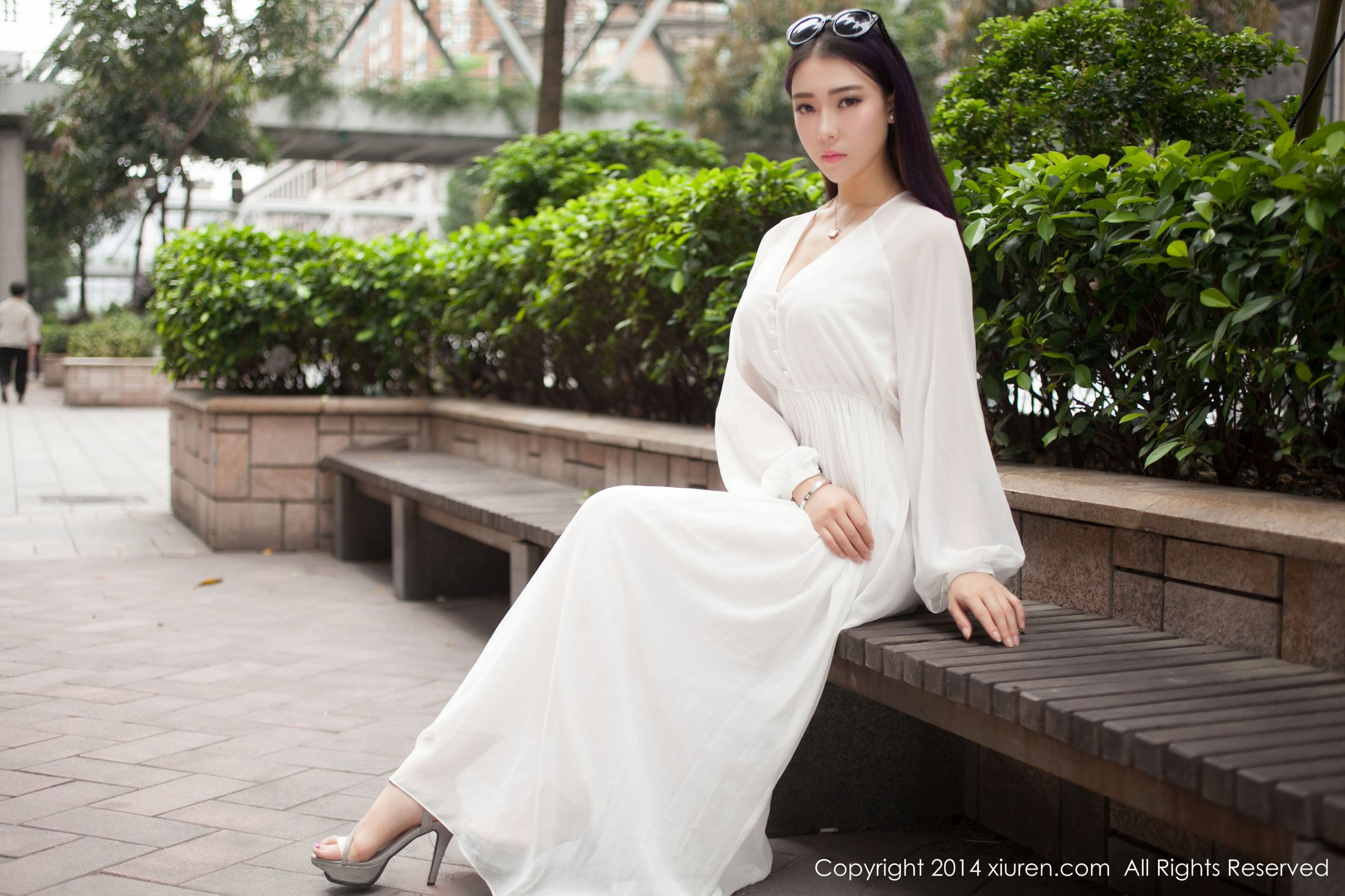 夢娜Vanessa《款款而来的特级女神》 [秀人网XiuRen] No.131