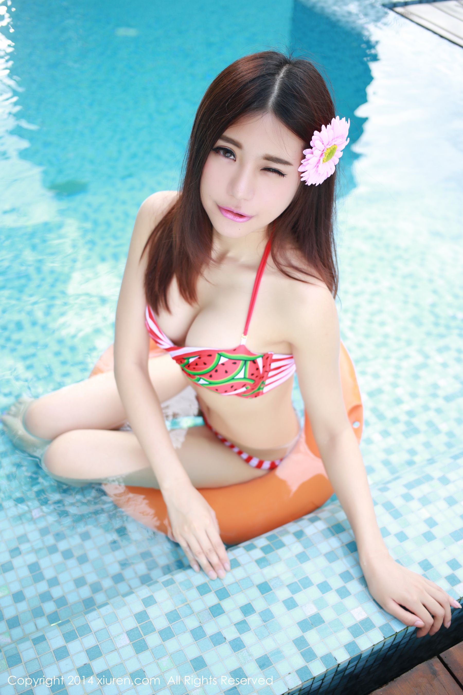 绮里嘉ula《纯西瓜装比基尼写真！》 [秀人网XiuRen] No.180