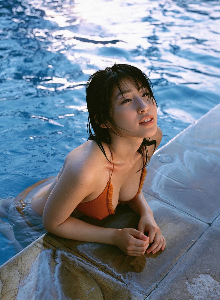 佐藤寛子《Dive Into Your Body》 [YS Web] Vol.127
