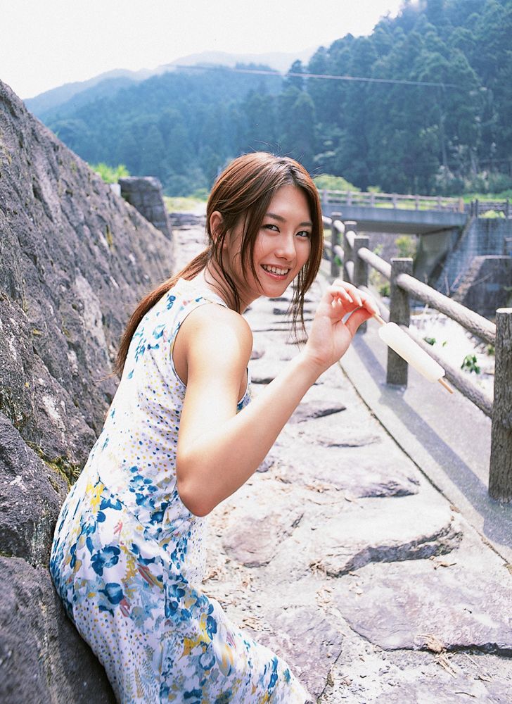 矢吹春奈《桟桥で待ち合わせ》 [YS Web] Vol.150