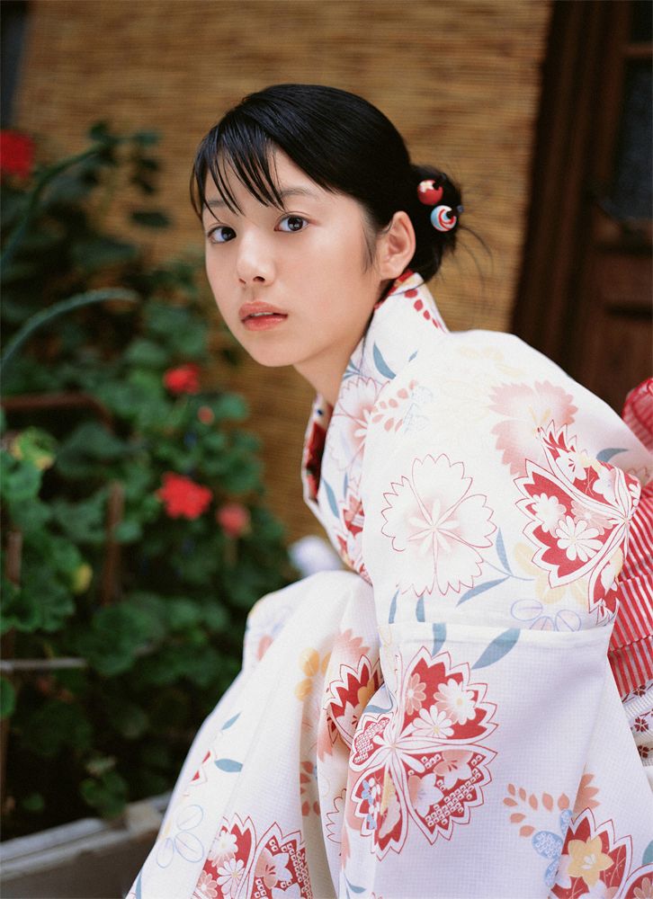 夏帆Kaho《中学生最后の夏休み、思い出いっぱ？？!!》 [YS Web] Vol.176