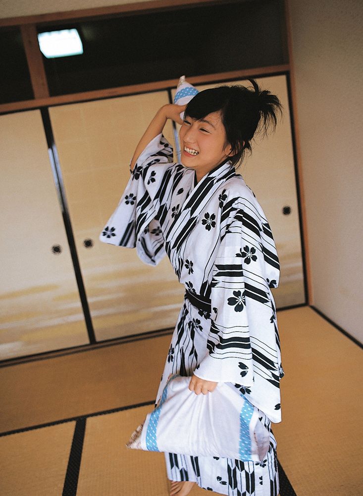 入江纱绫、冈田留奈、井口梨央《chase》 [YS Web] Vol.178