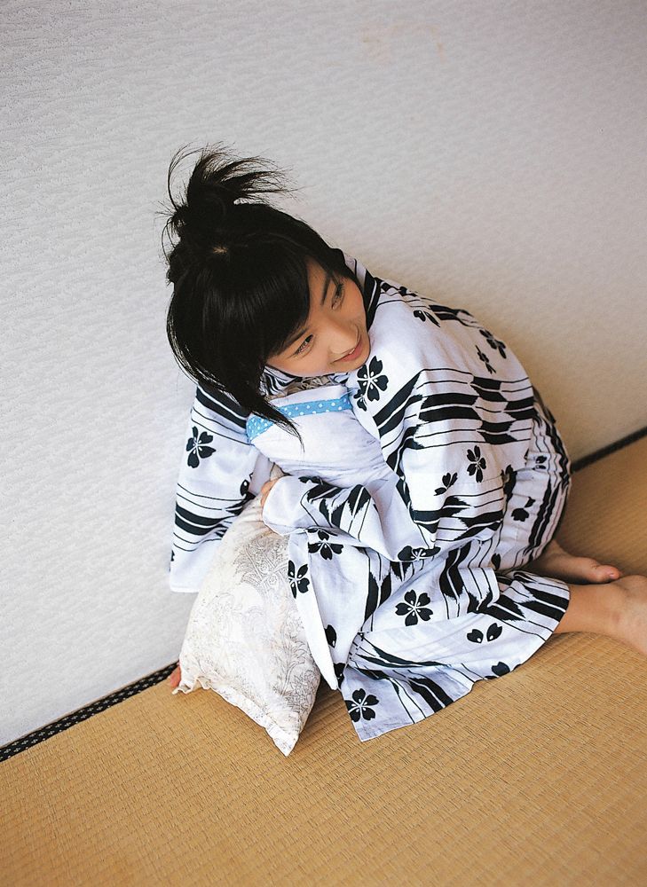 入江纱绫、冈田留奈、井口梨央《chase》 [YS Web] Vol.178