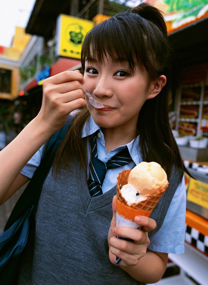 高部あい《もぎたて女子高生アイドル》 [YS Web] Vol.182