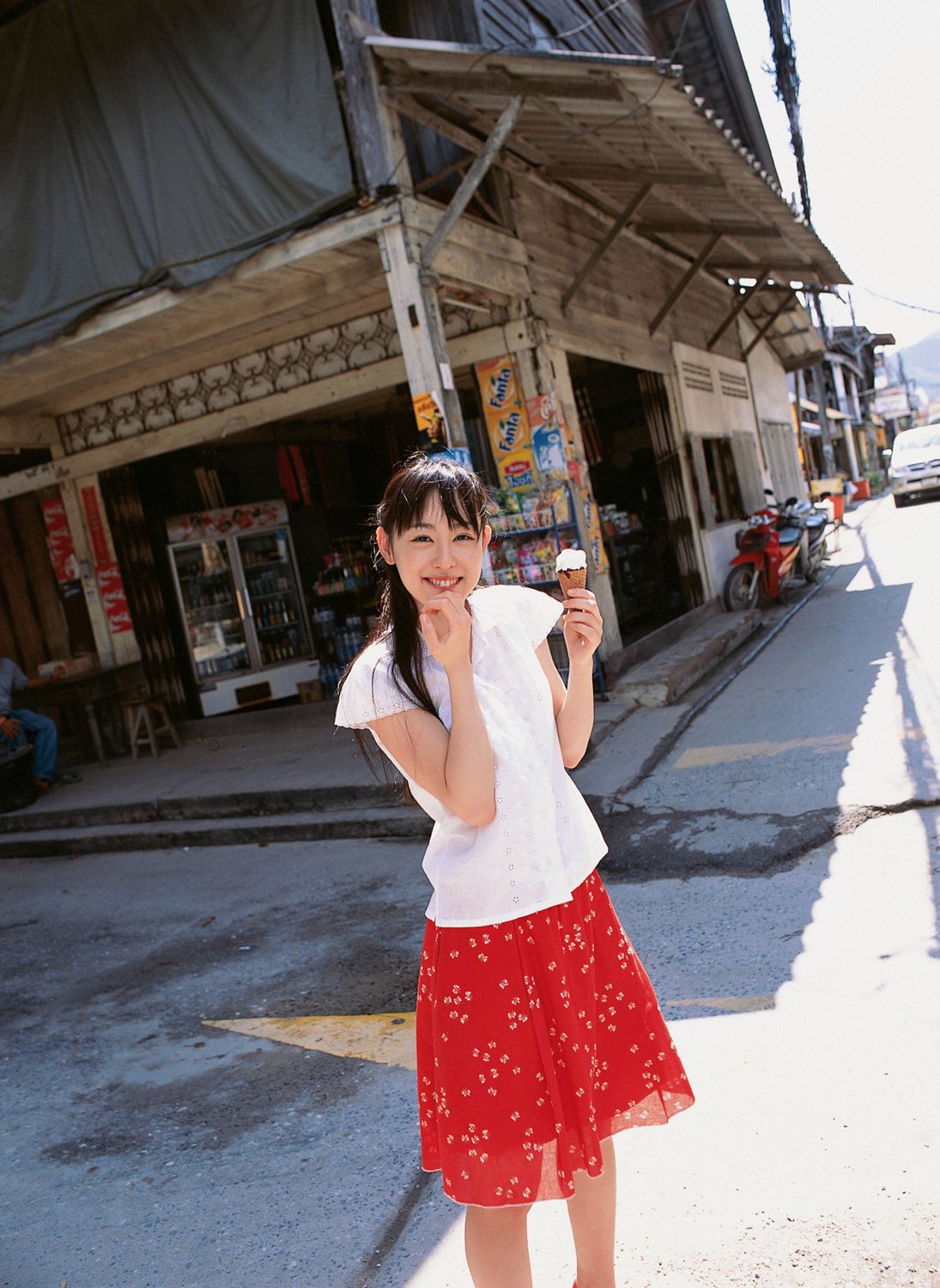秋山莉奈《Watch Her Hip!》 [YS Web] Vol.200