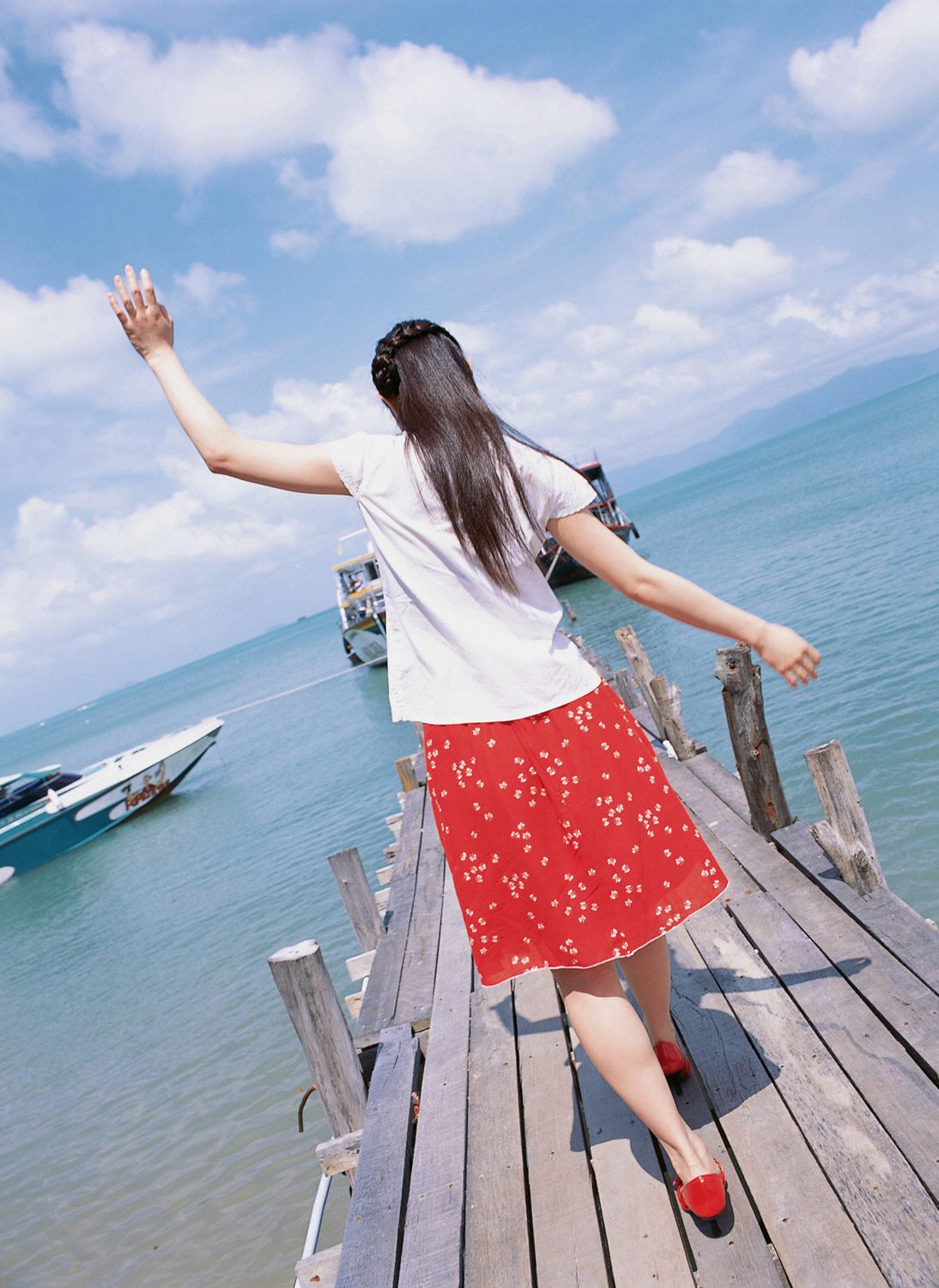 秋山莉奈《Watch Her Hip!》 [YS Web] Vol.200