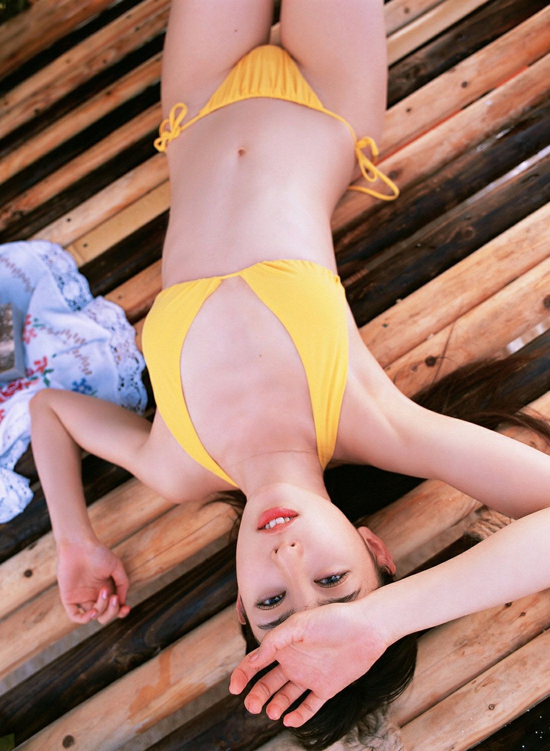 秋山莉奈《莉奈のもうひと雫》 [YS Web] Vol.234
