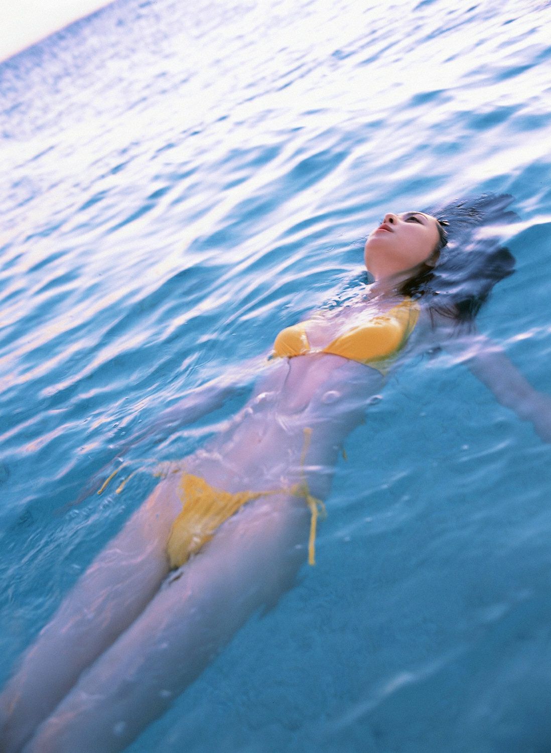秋山莉奈《莉奈のもうひと雫》 [YS Web] Vol.234
