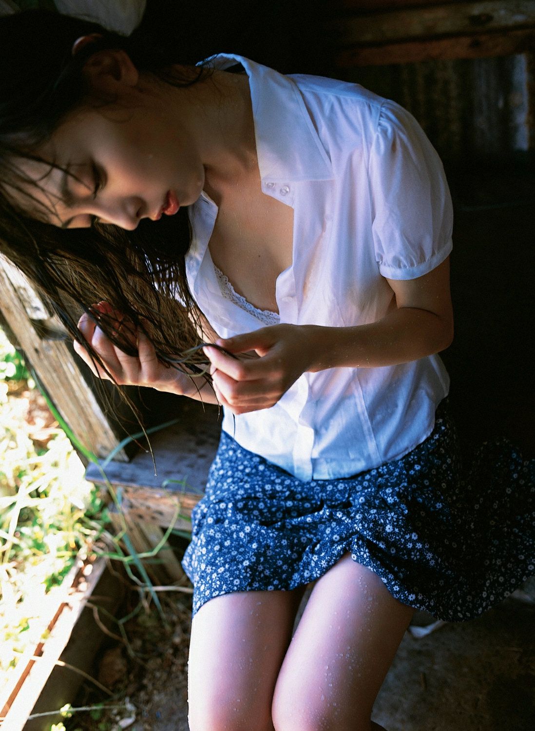秋山莉奈《莉奈のもうひと雫》 [YS Web] Vol.234
