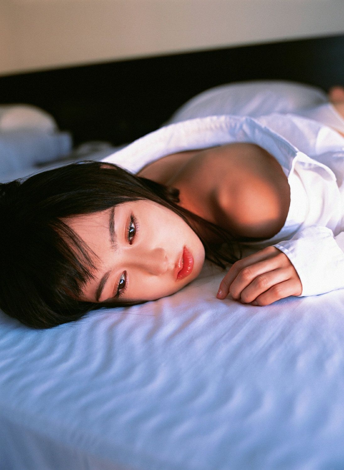秋山莉奈《莉奈のもうひと雫》 [YS Web] Vol.234
