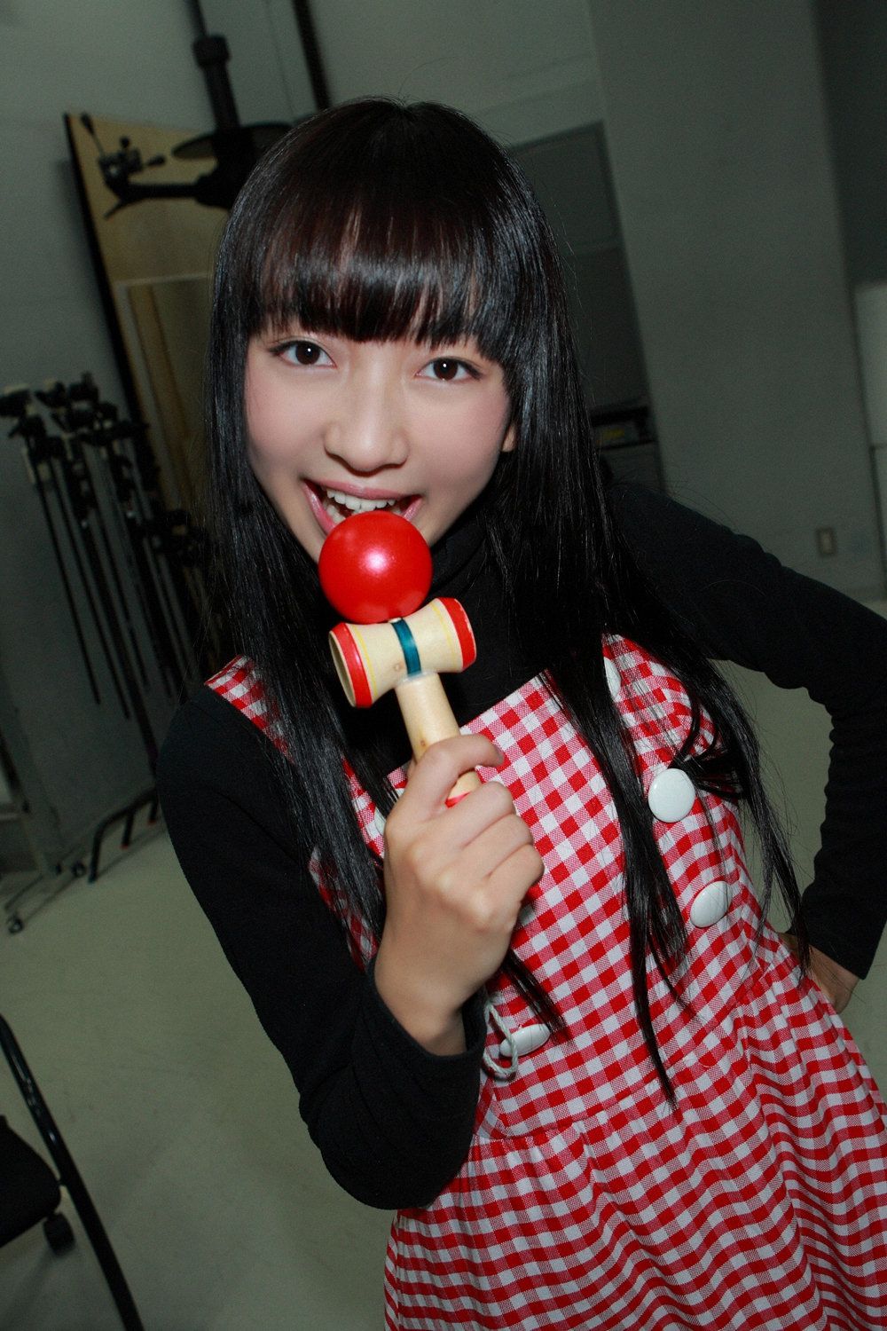 Kurumi Inoue 井上胡桃 UNDERAGE!  [YS Web] Vol.285