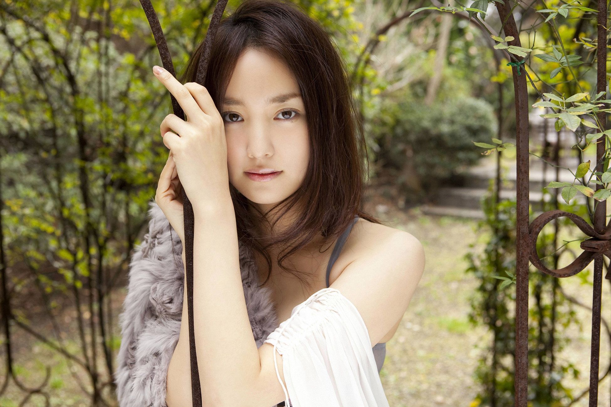 [YS Web] Vol.295 Natsuko Nagaike 永池南津子