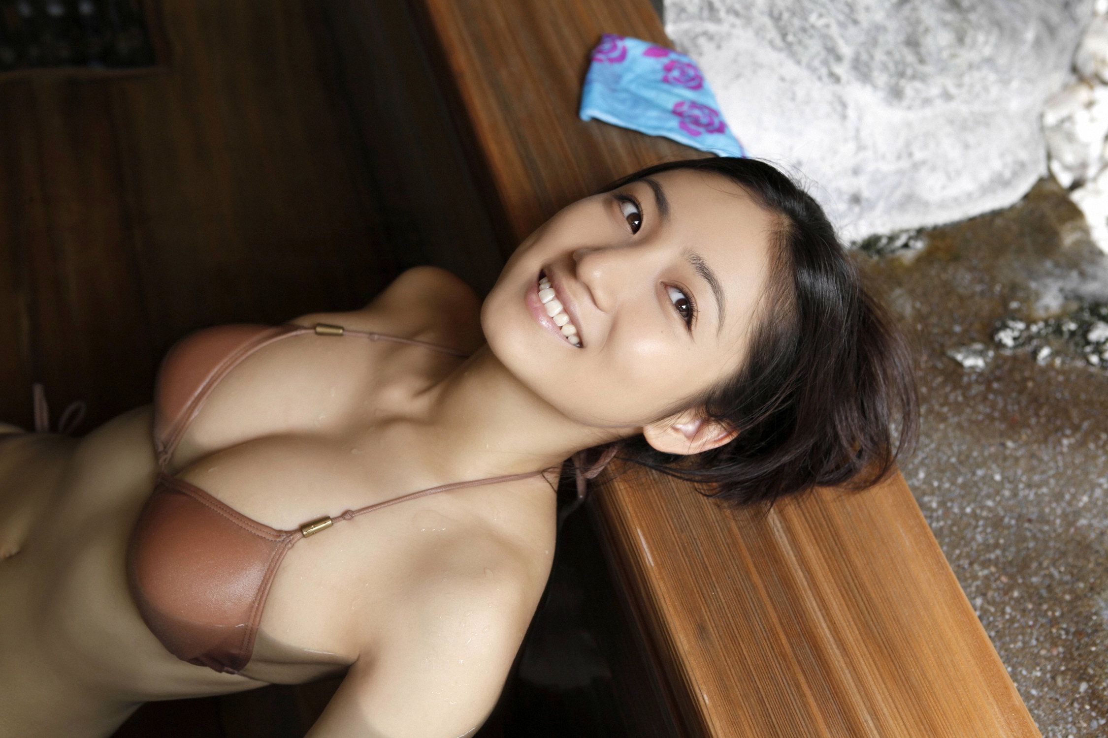 入江紗綾《いい湯だな あははん》 [YS Web] Vol.322